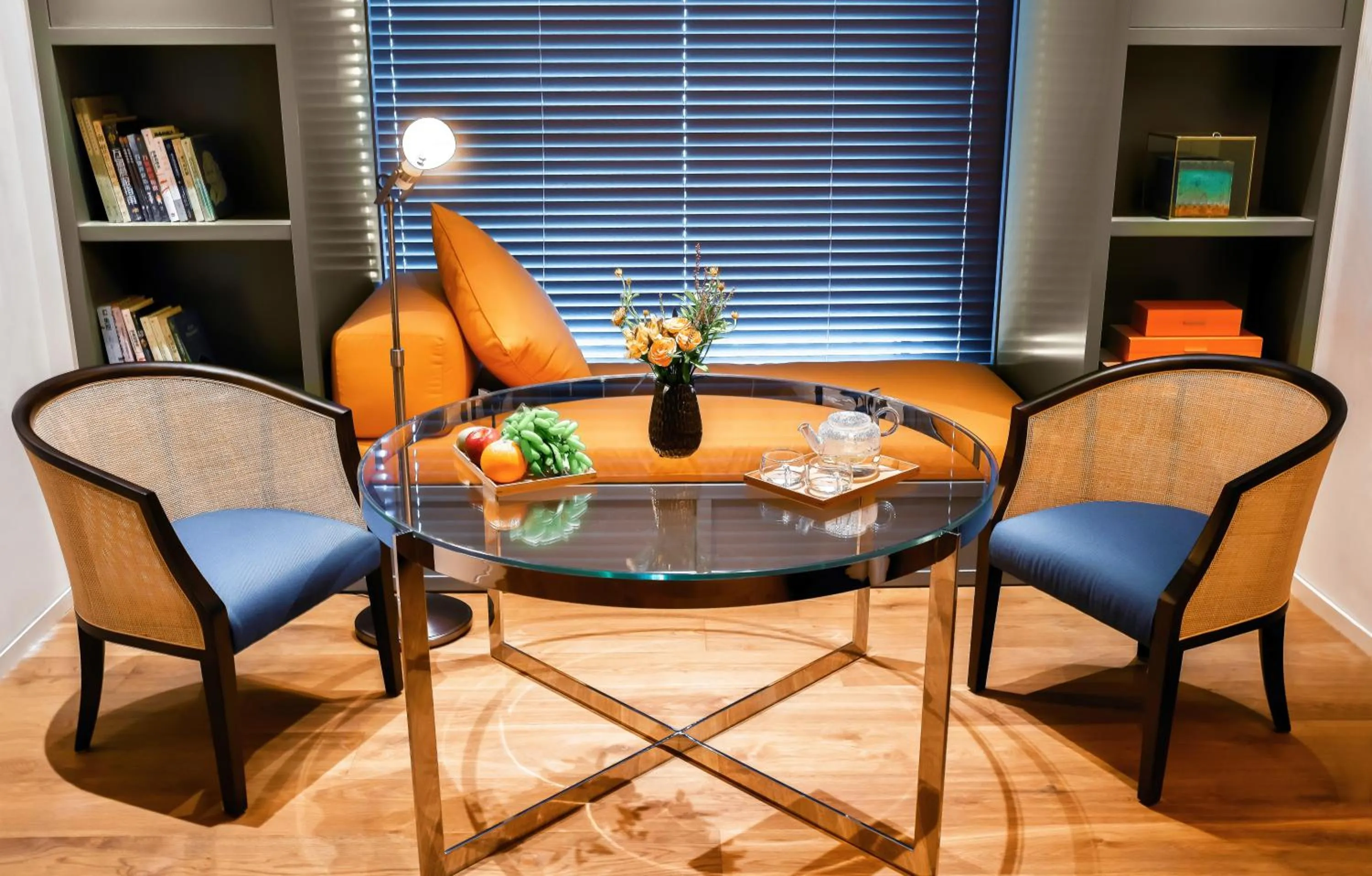 Seating area in Hotel Kapok Shenzhen HouHai (Close to Shenzhen Bay)