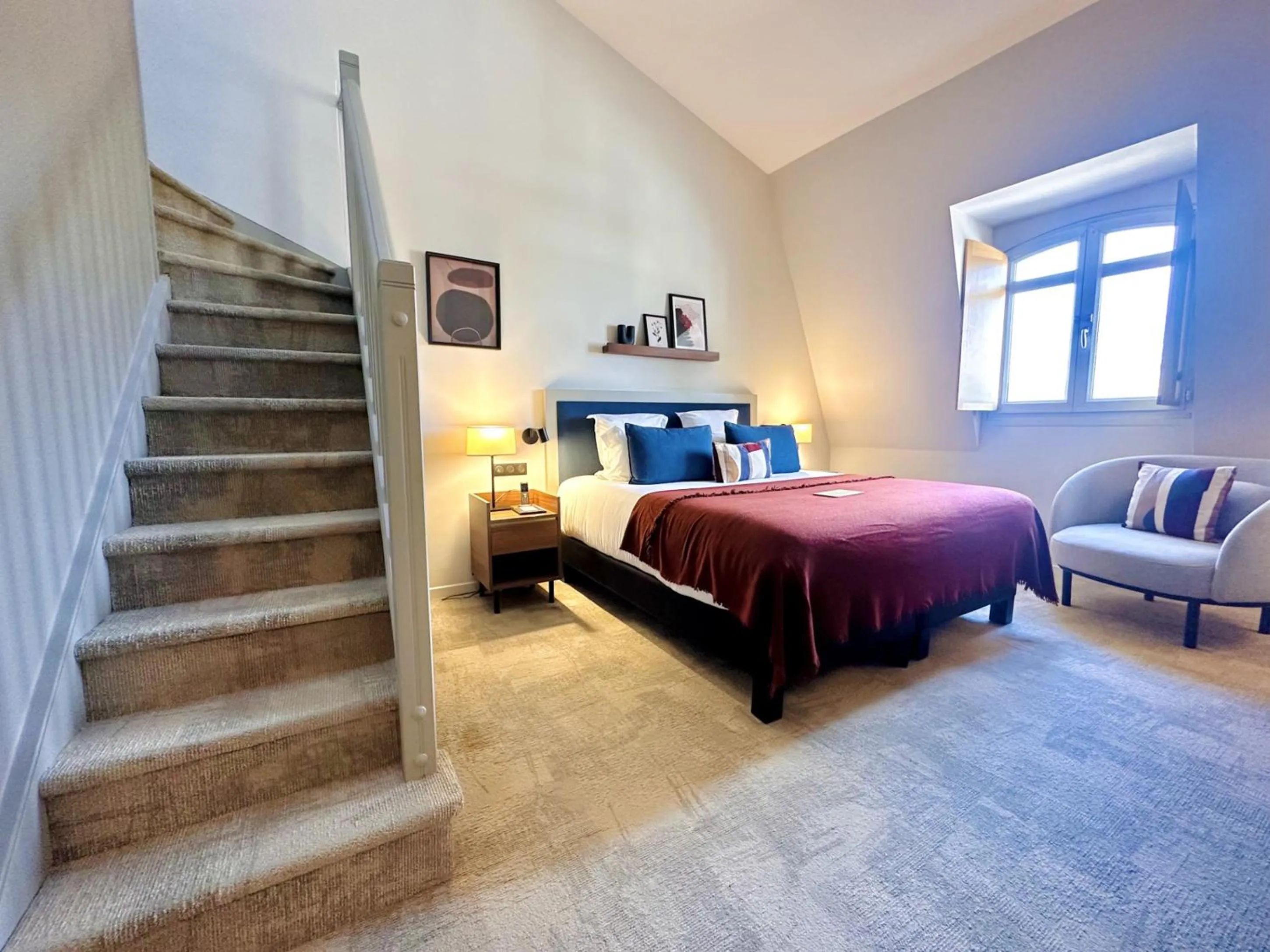 Bed in Cèdre Beaune, A Beauvallon Hotel & Spa