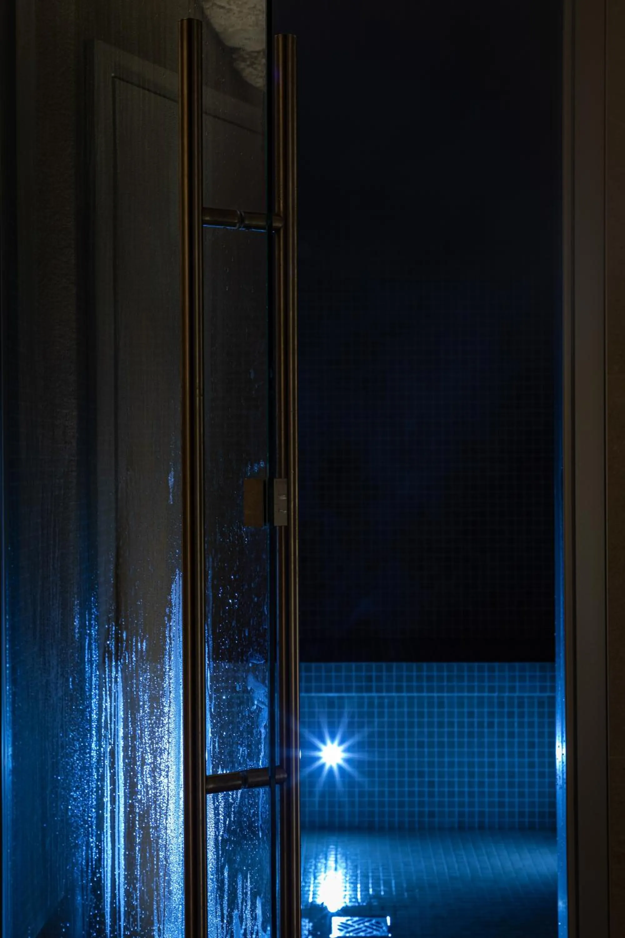 Steam room in Cèdre Beaune, A Beauvallon Hotel & Spa