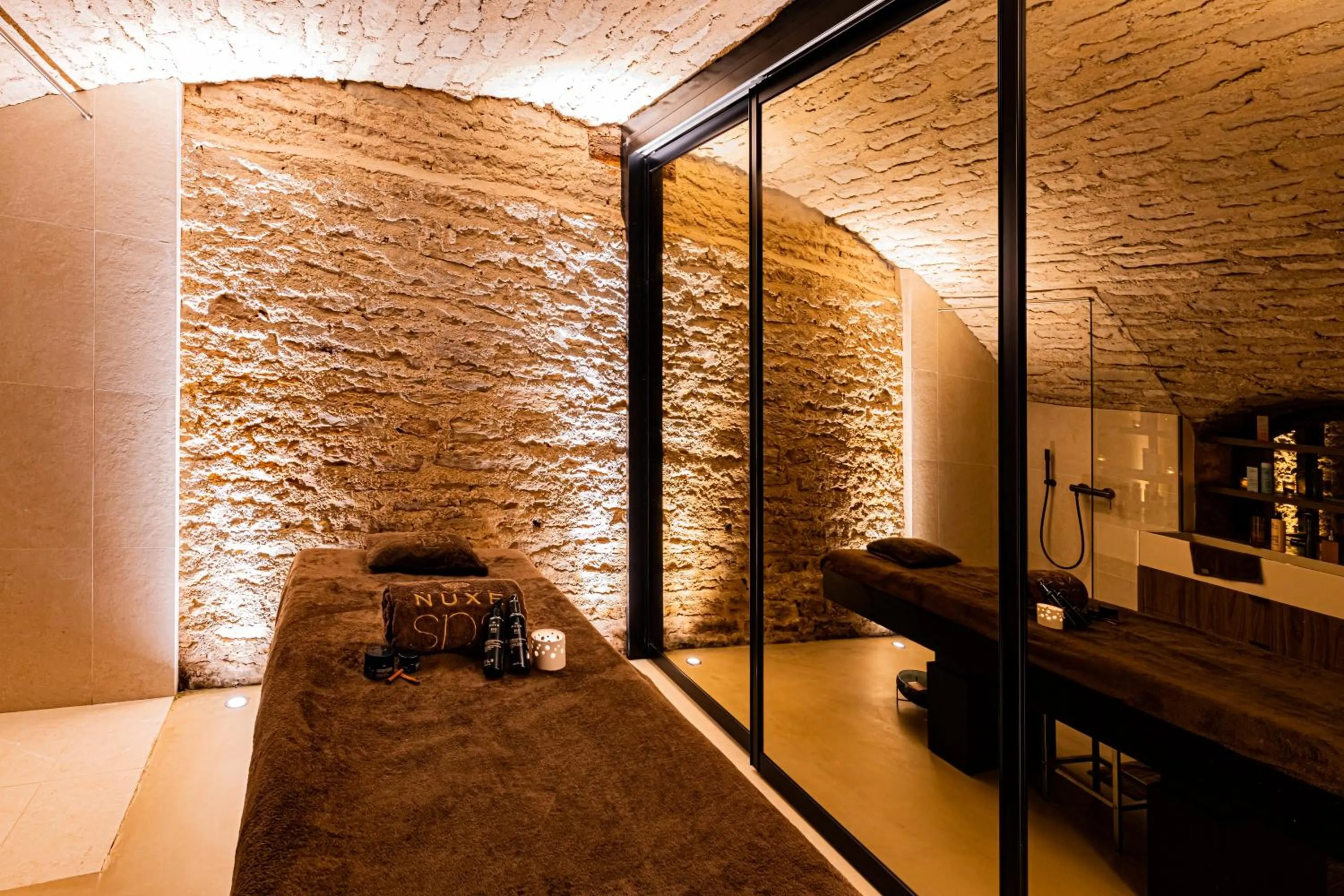 Massage in Cèdre Beaune, A Beauvallon Hotel & Spa
