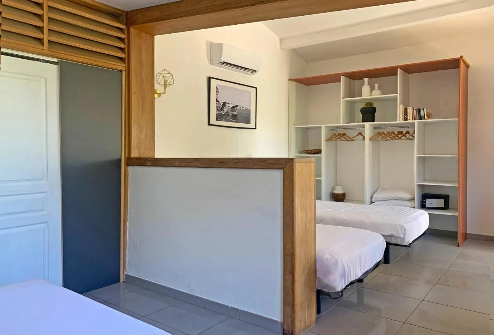 Bed in Hôtel Maora Village