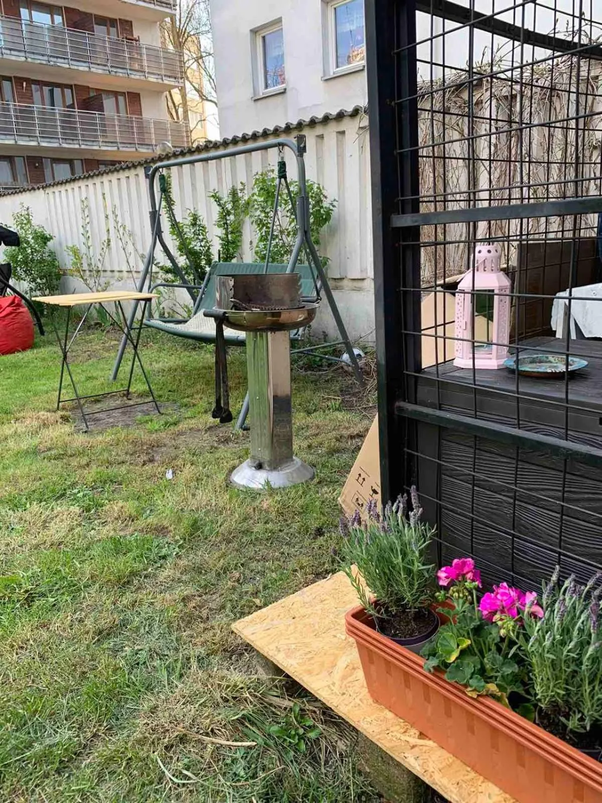 BBQ facilities in Willa Retro Hostel & Garden