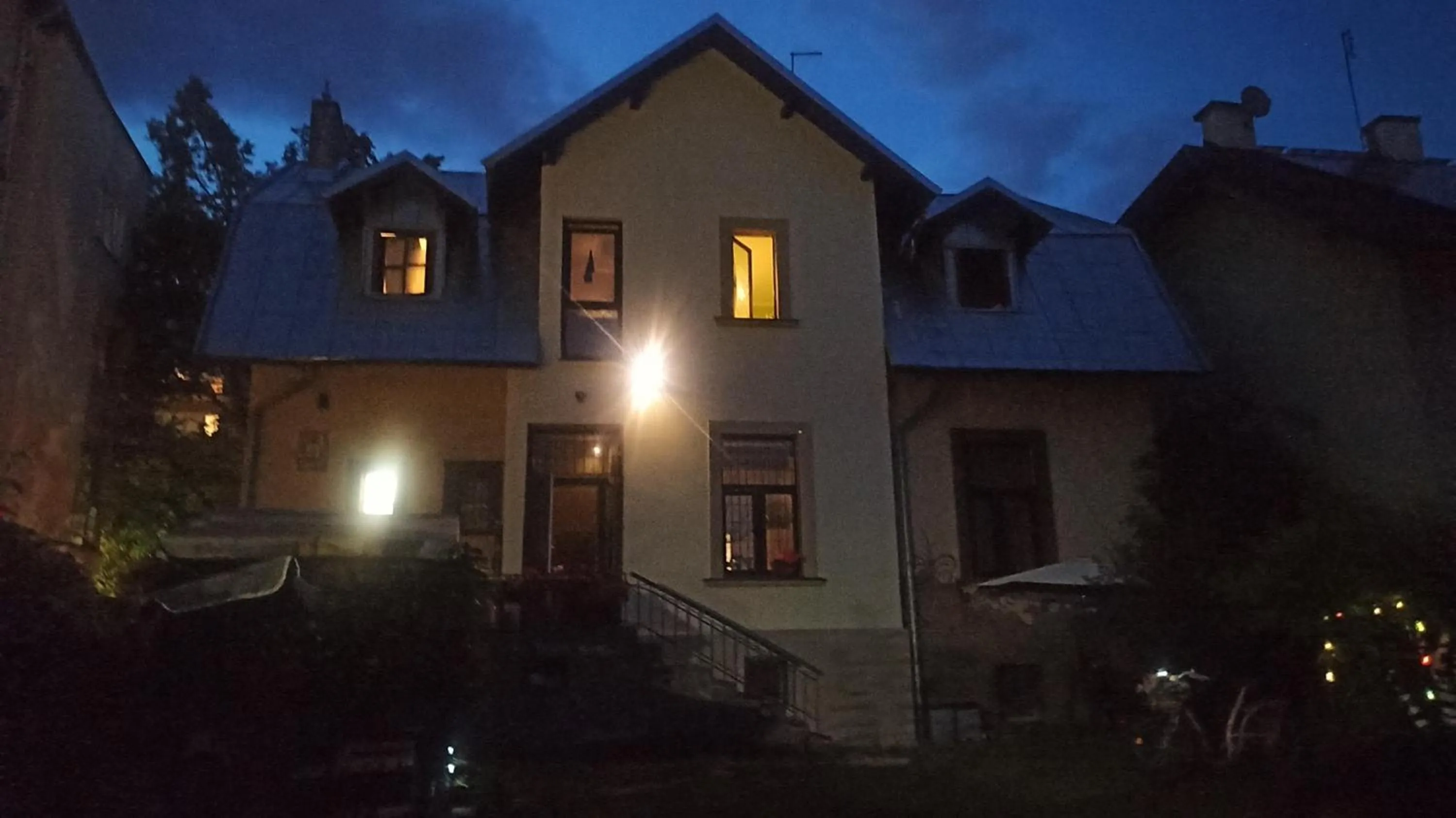 Property building in Willa Retro Hostel & Garden