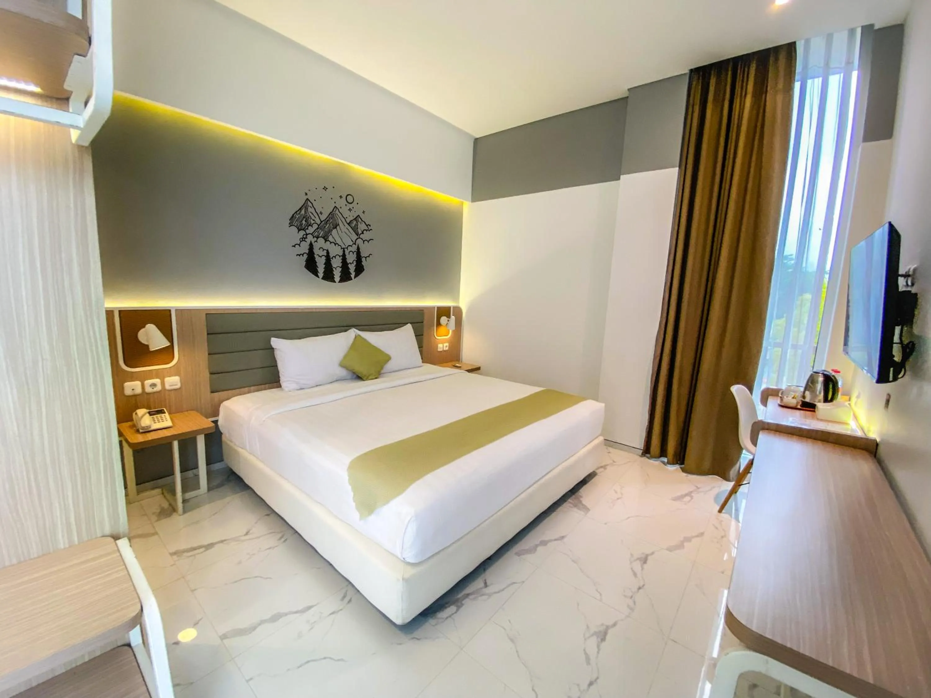 Bedroom, Bed in Facade Hotel by Azana