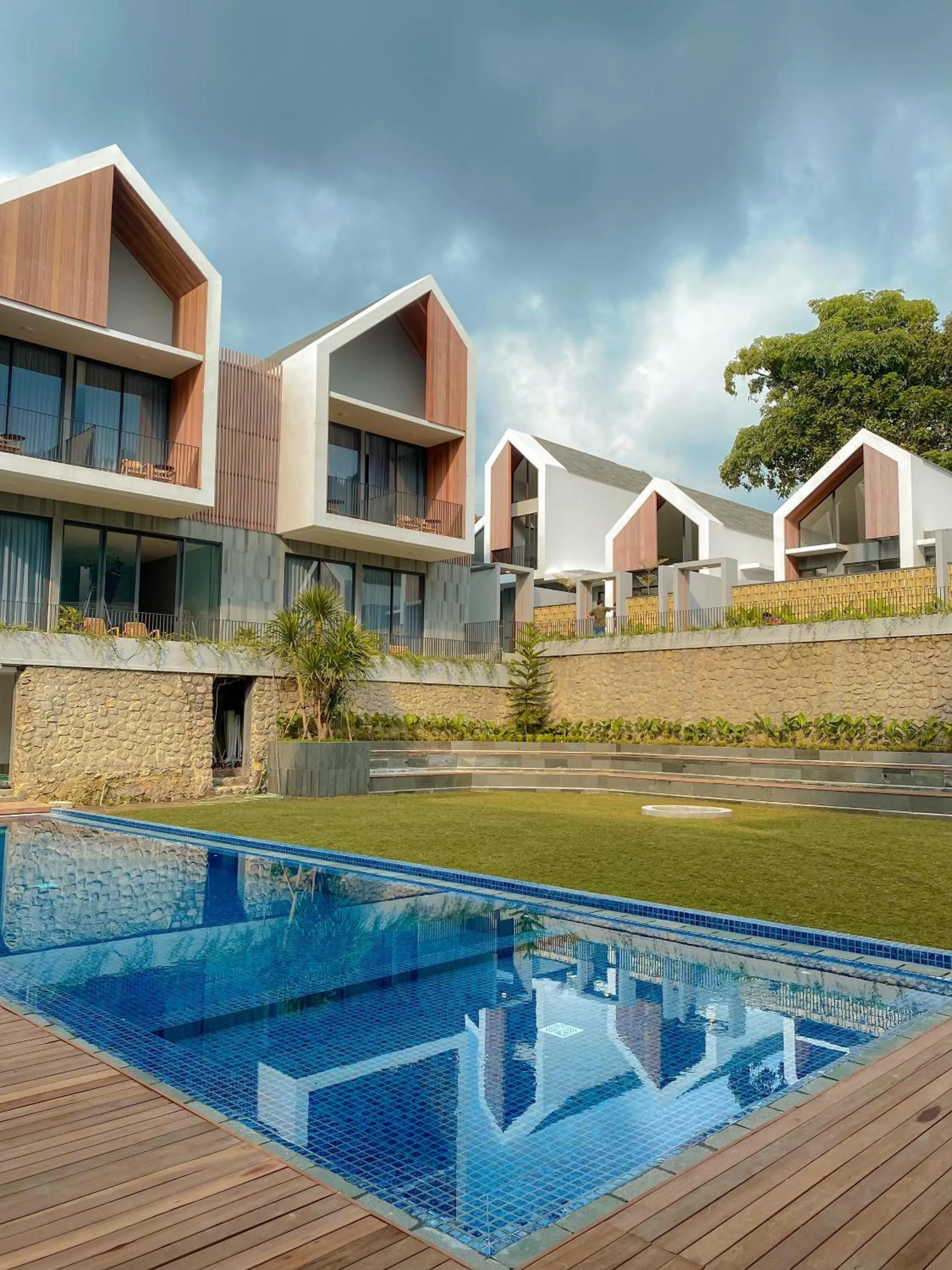 Swimming pool in Facade Hotel by Azana