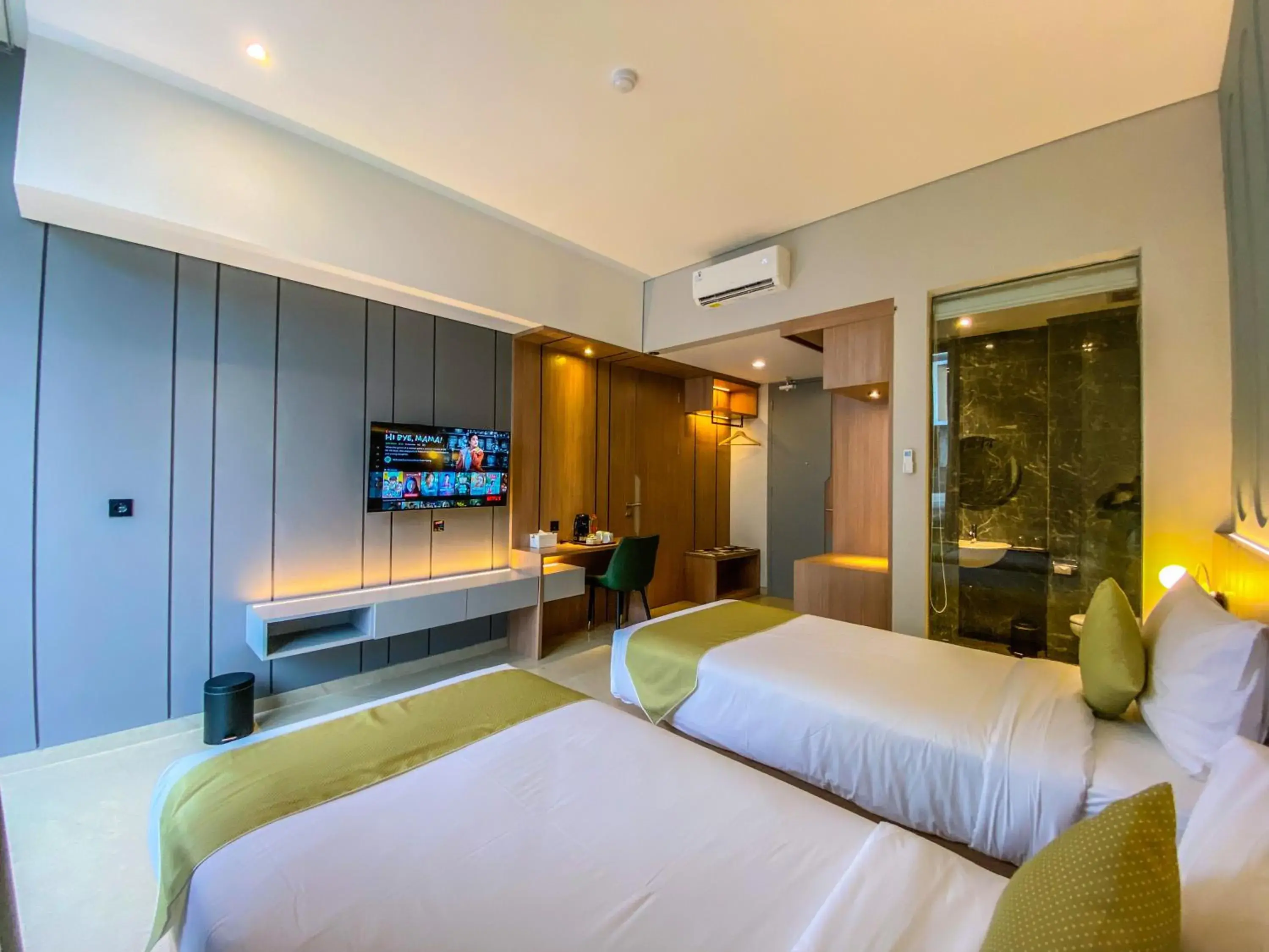 Twin Room with Balcony in Facade Hotel by Azana Twin Room with Balcony in Facade Hotel by Azana
