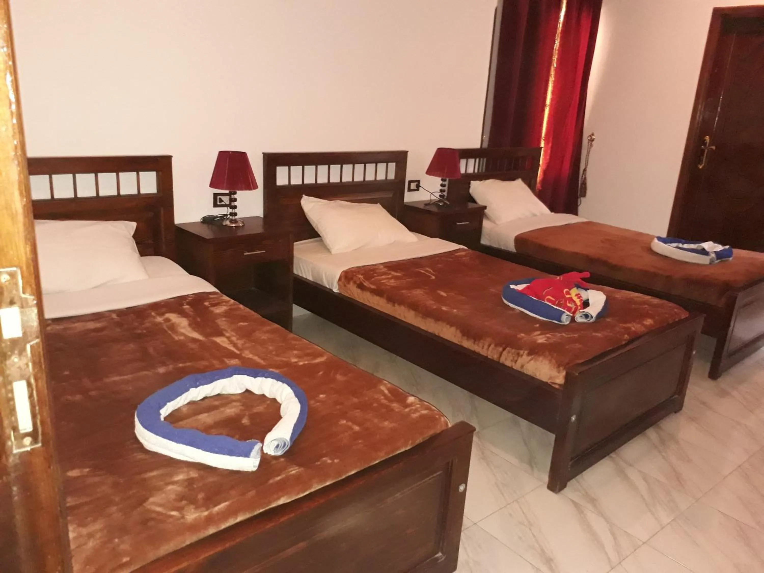 Bedroom, Bed in Al Hambra Hotel