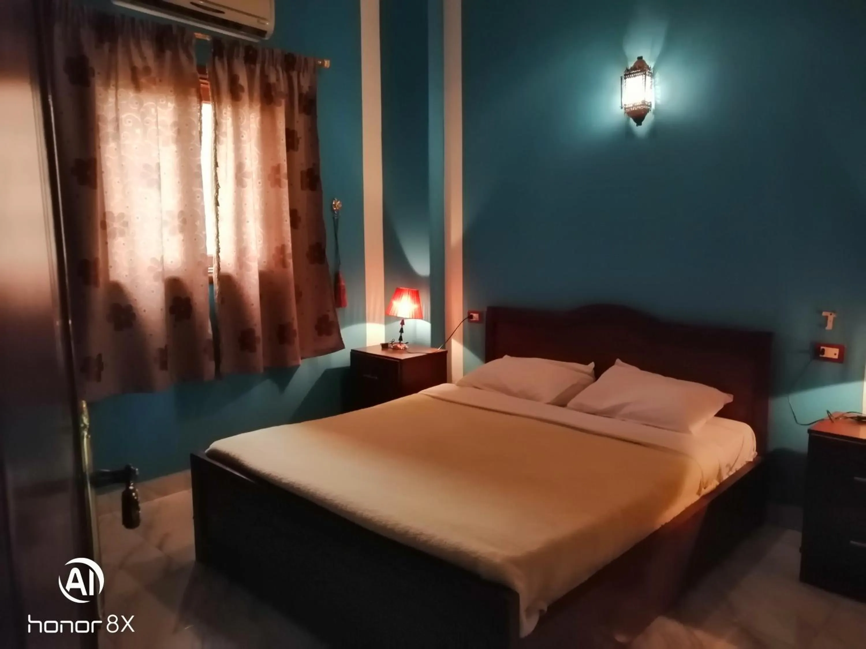 Photo of the whole room, Bed in Al Hambra Hotel