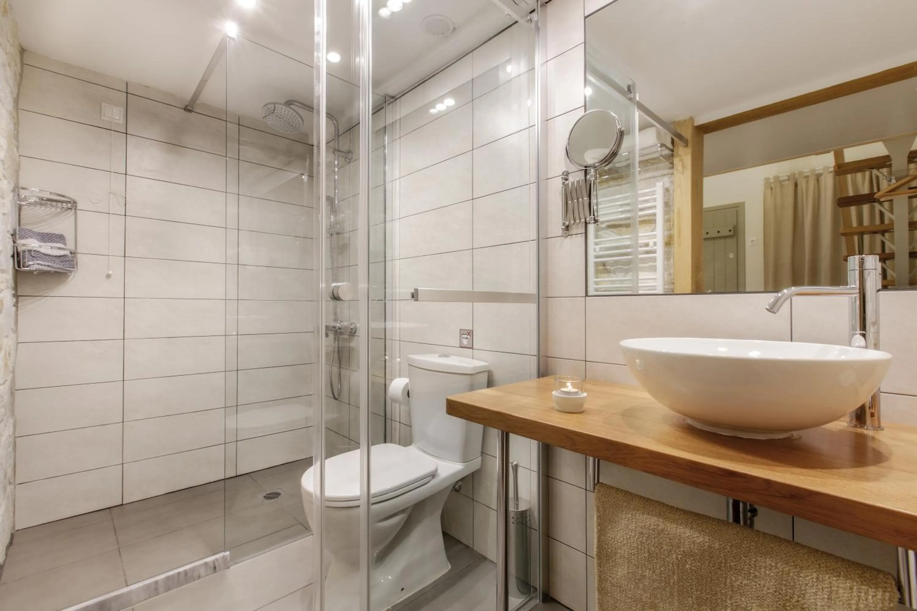 Shower in Olga Hotel Mouresi