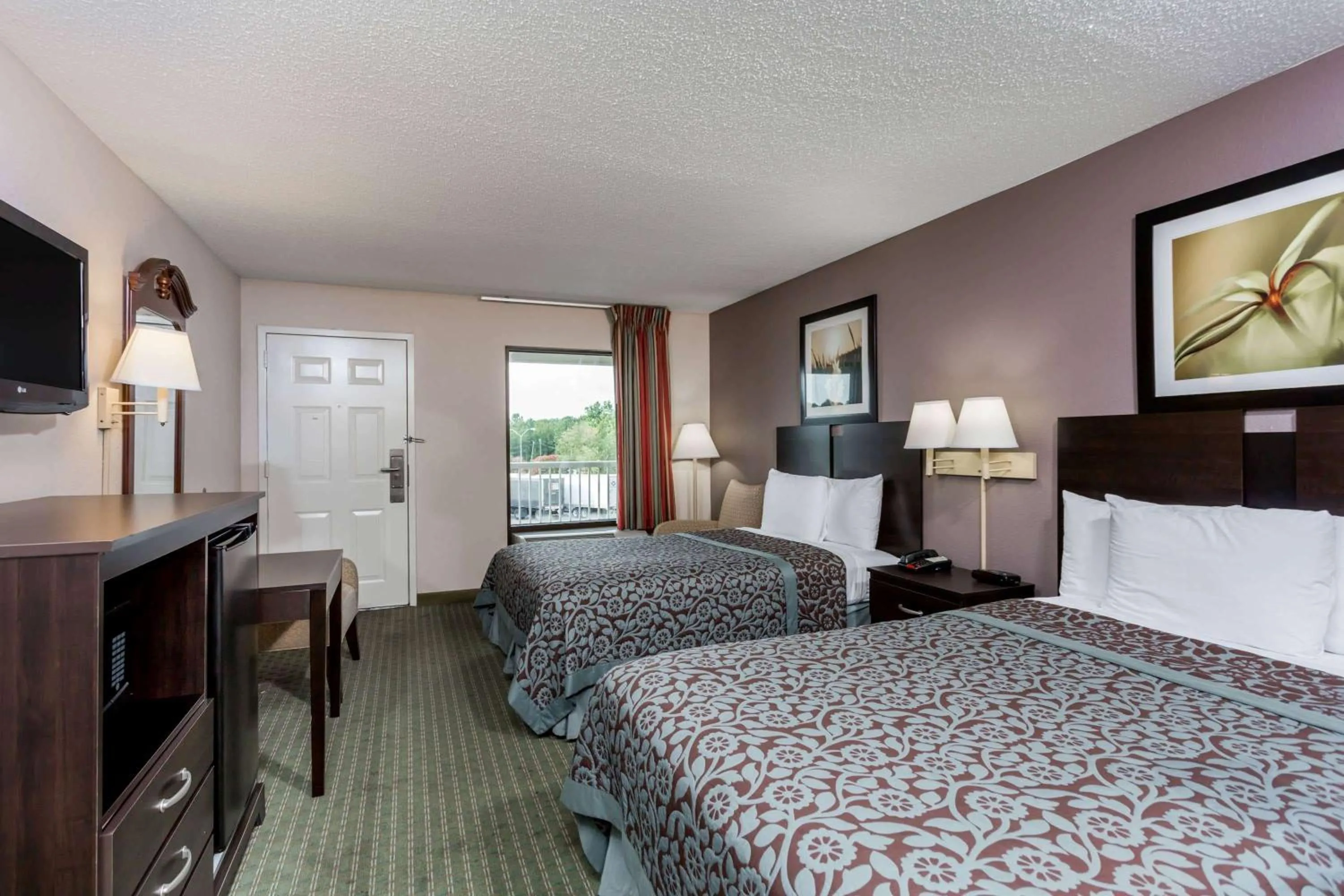 Photo of the whole room in Days Inn by Wyndham Lugoff