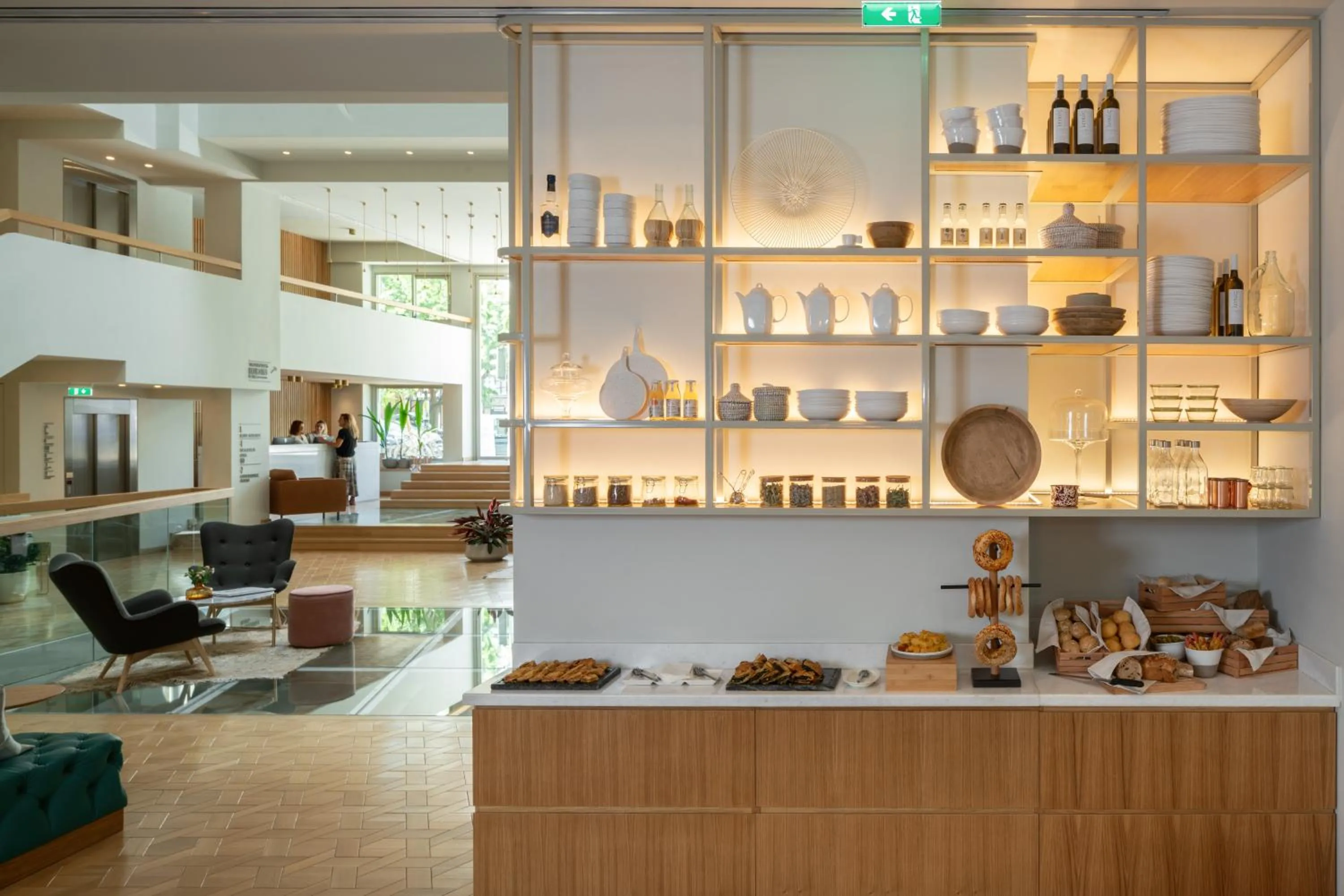 Property building in Coco-mat Athens BC