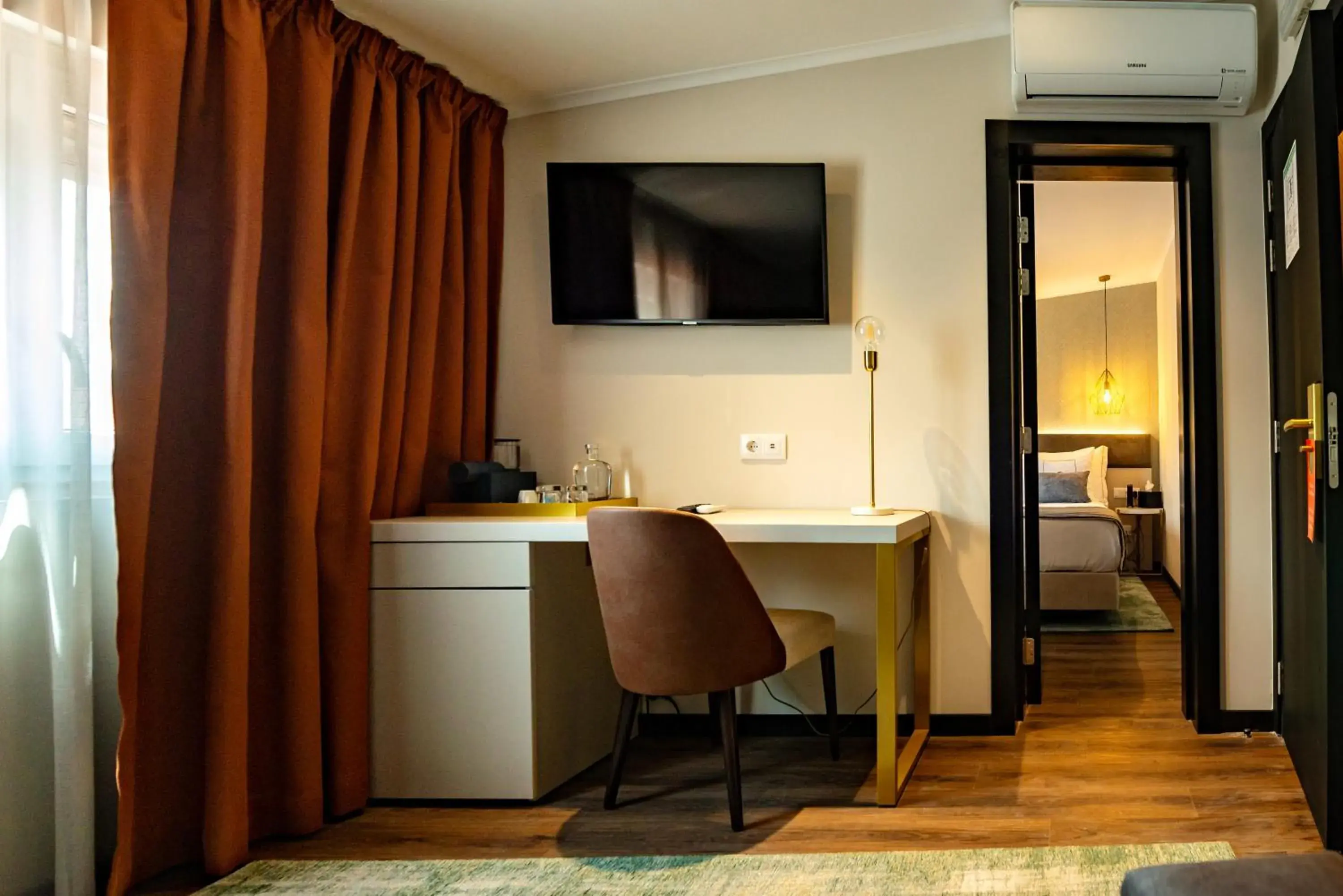 Deluxe Room (2 Adults + 1 Child) in Duplo Charme Boutique Hotel Deluxe Room (2 Adults + 1 Child) in Duplo Charme Boutique Hotel