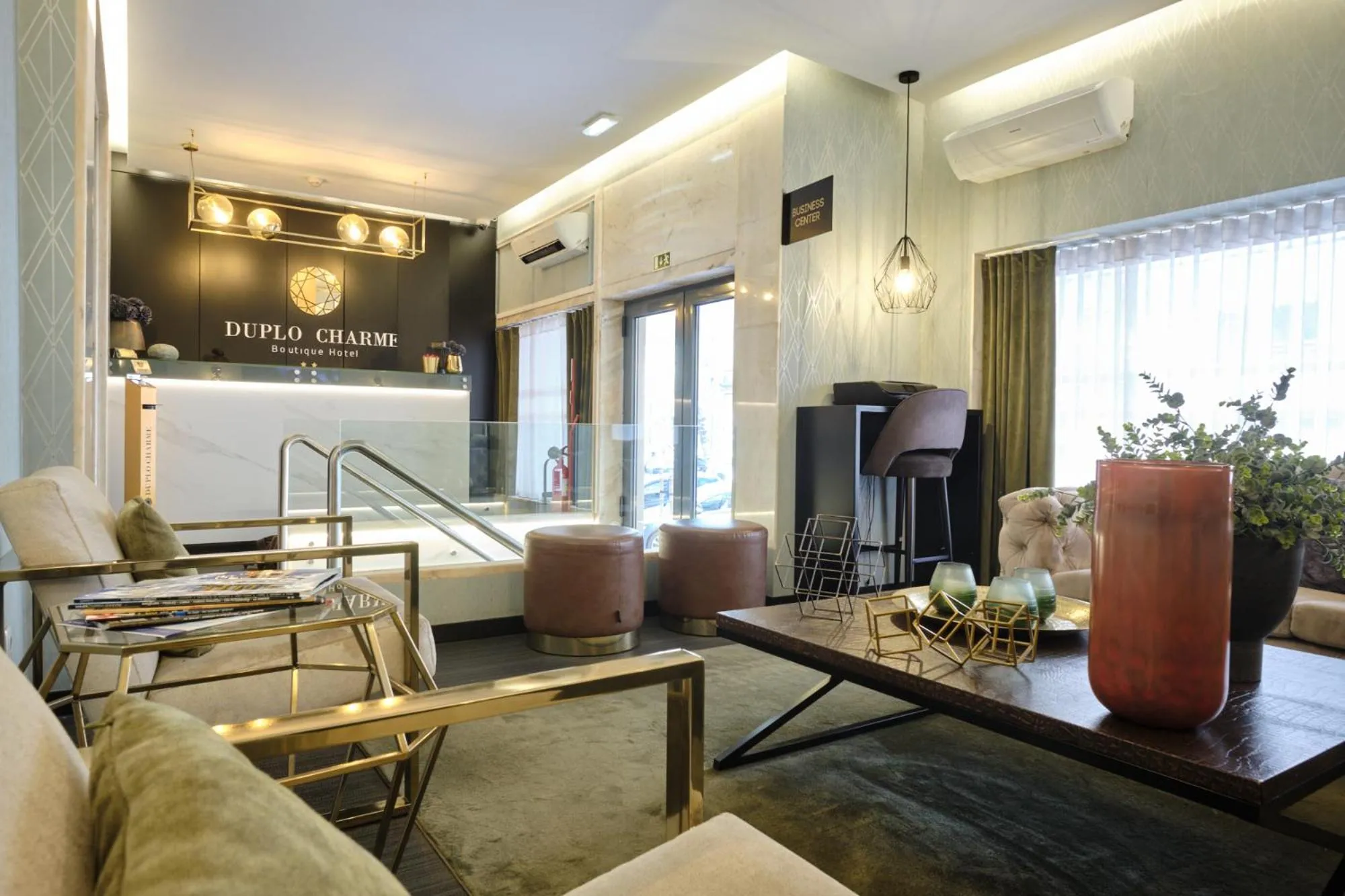 Lobby or reception in Duplo Charme Boutique Hotel