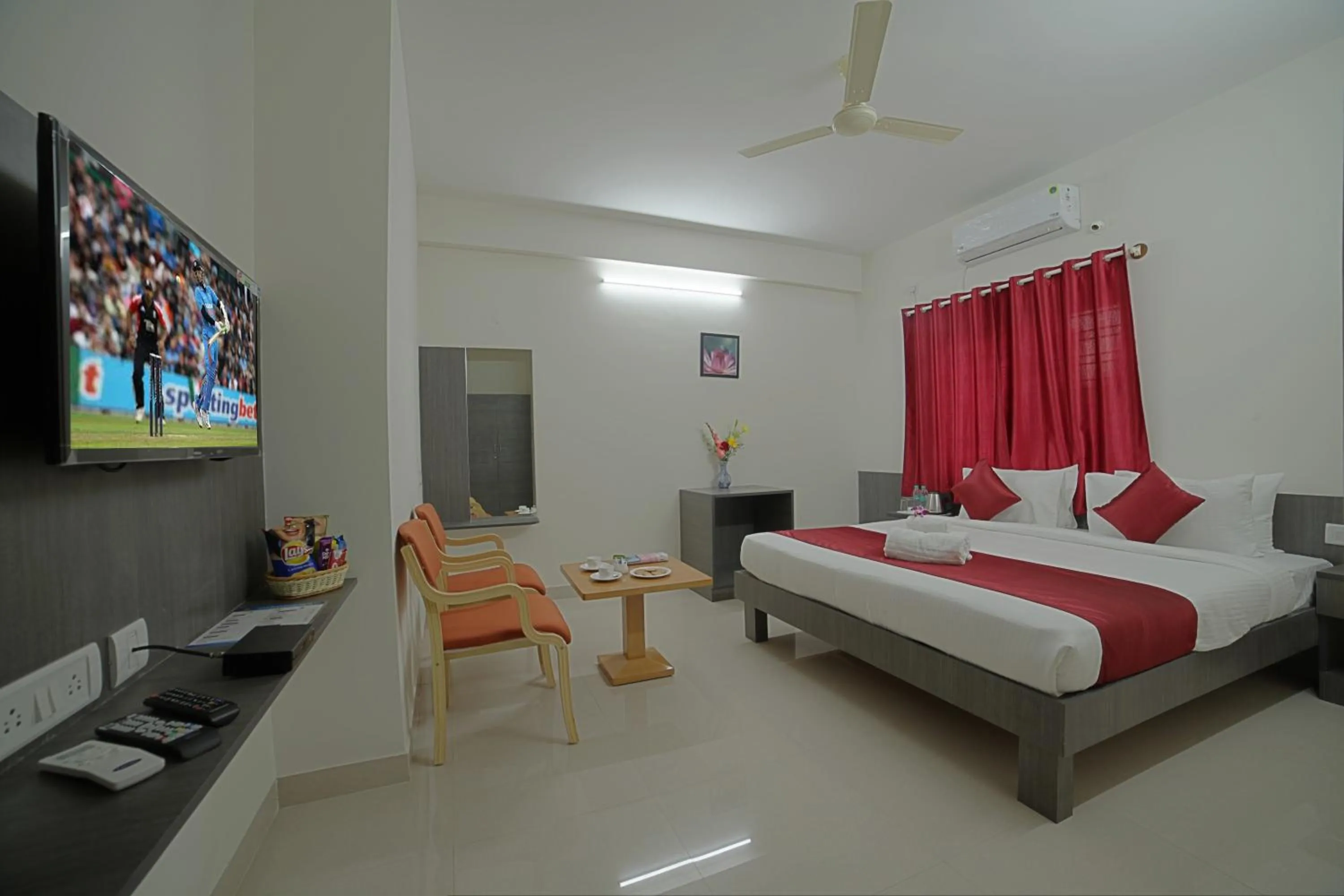 Bedroom, Bed in SM Royal Suites - Hotel near Kempegowda international Airport Bangalore