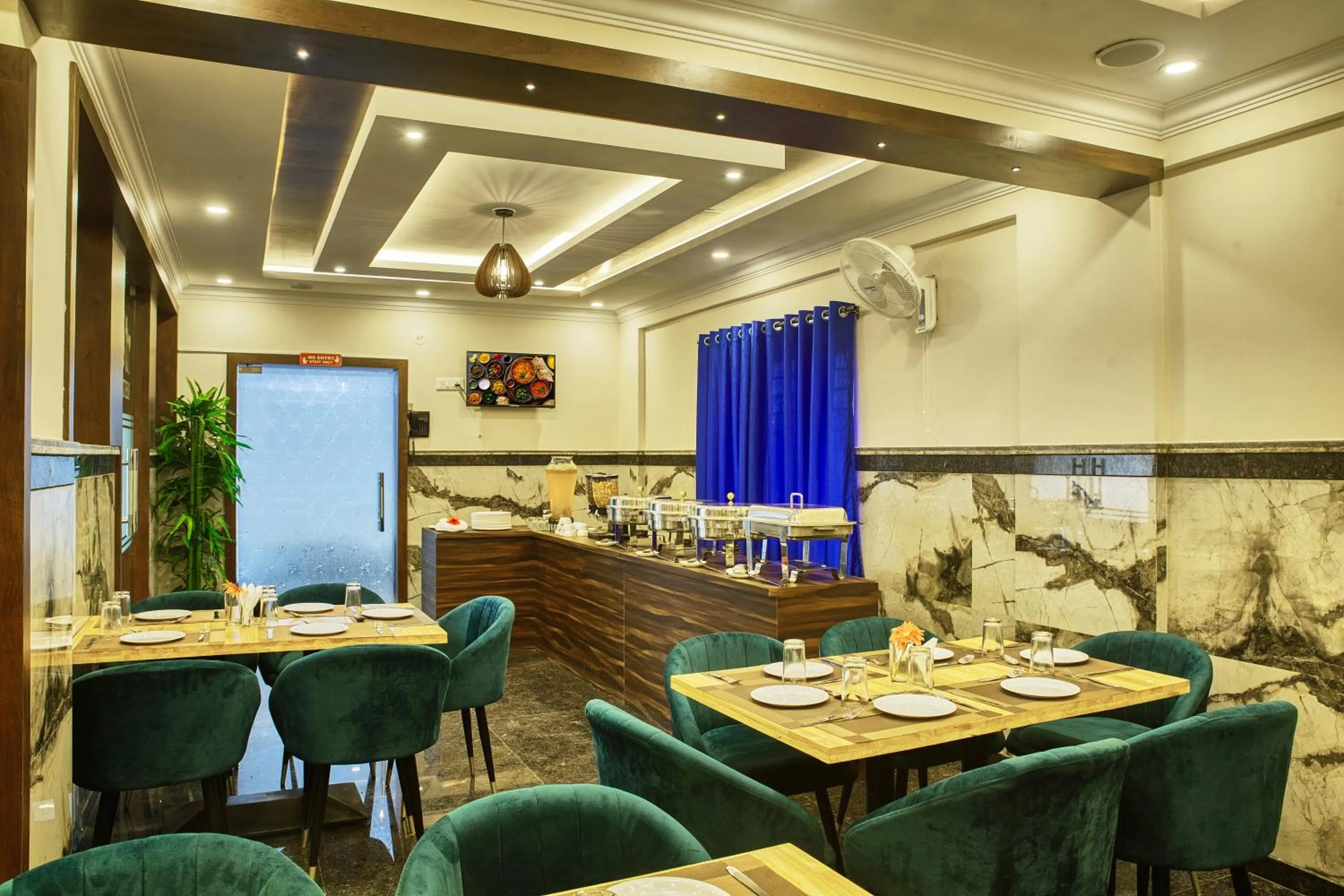 Restaurant/places to eat in SM Royal Suites - Hotel near Kempegowda international Airport Bangalore