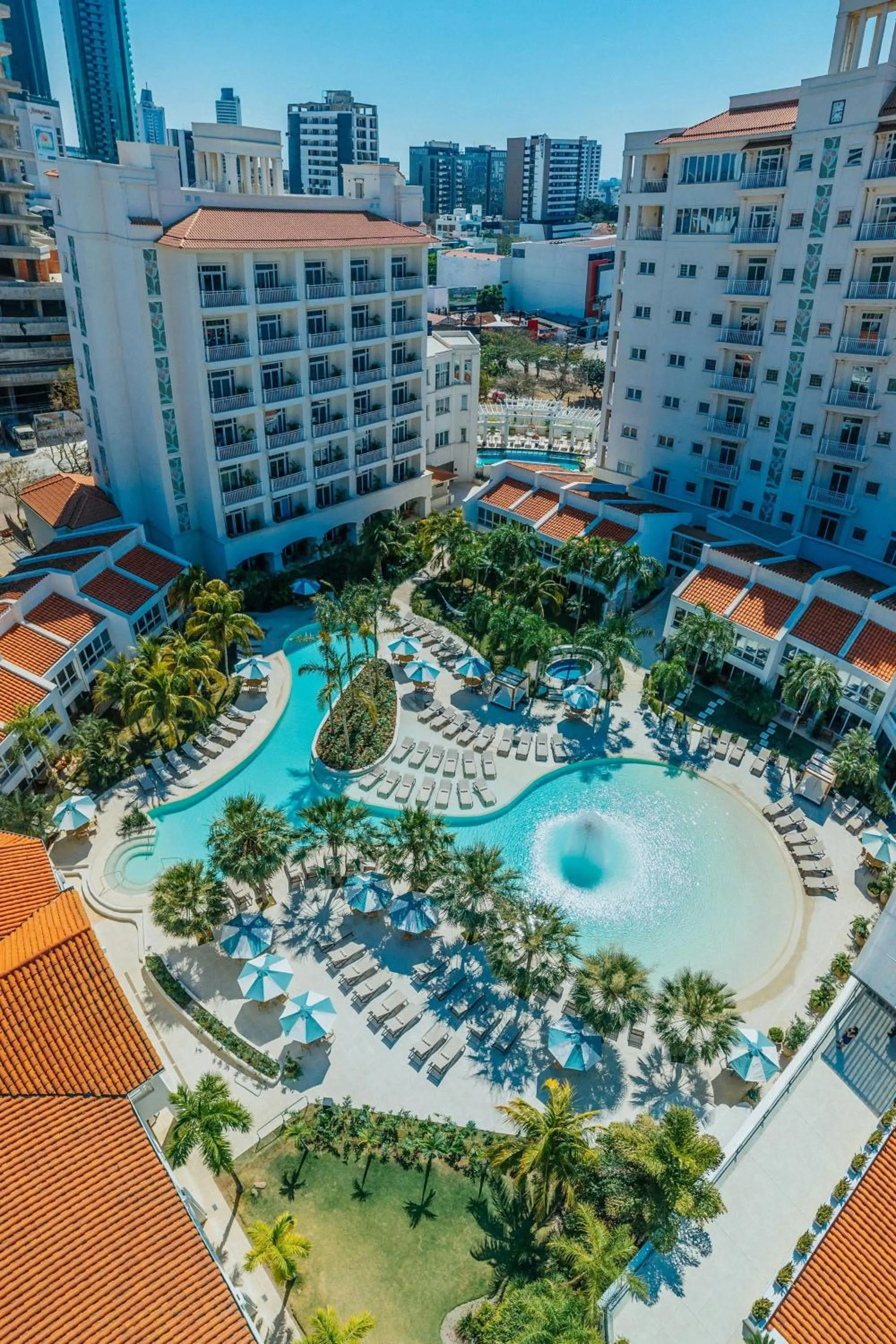 Swimming pool in Los Tajibos, Santa Cruz de la Sierra, a Tribute Portfolio Hotel