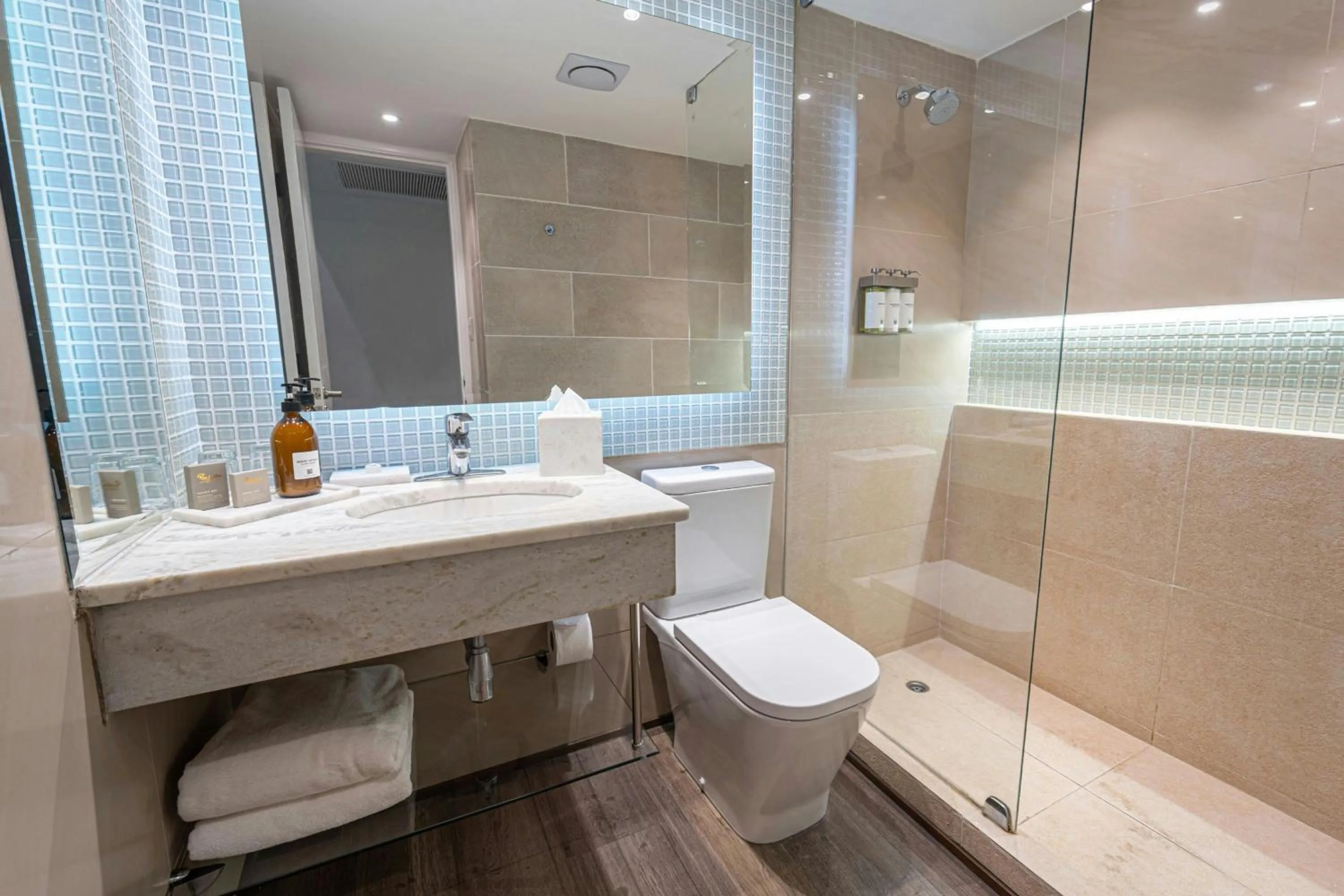 Swimming pool in Los Tajibos, Santa Cruz de la Sierra, a Tribute Portfolio Hotel