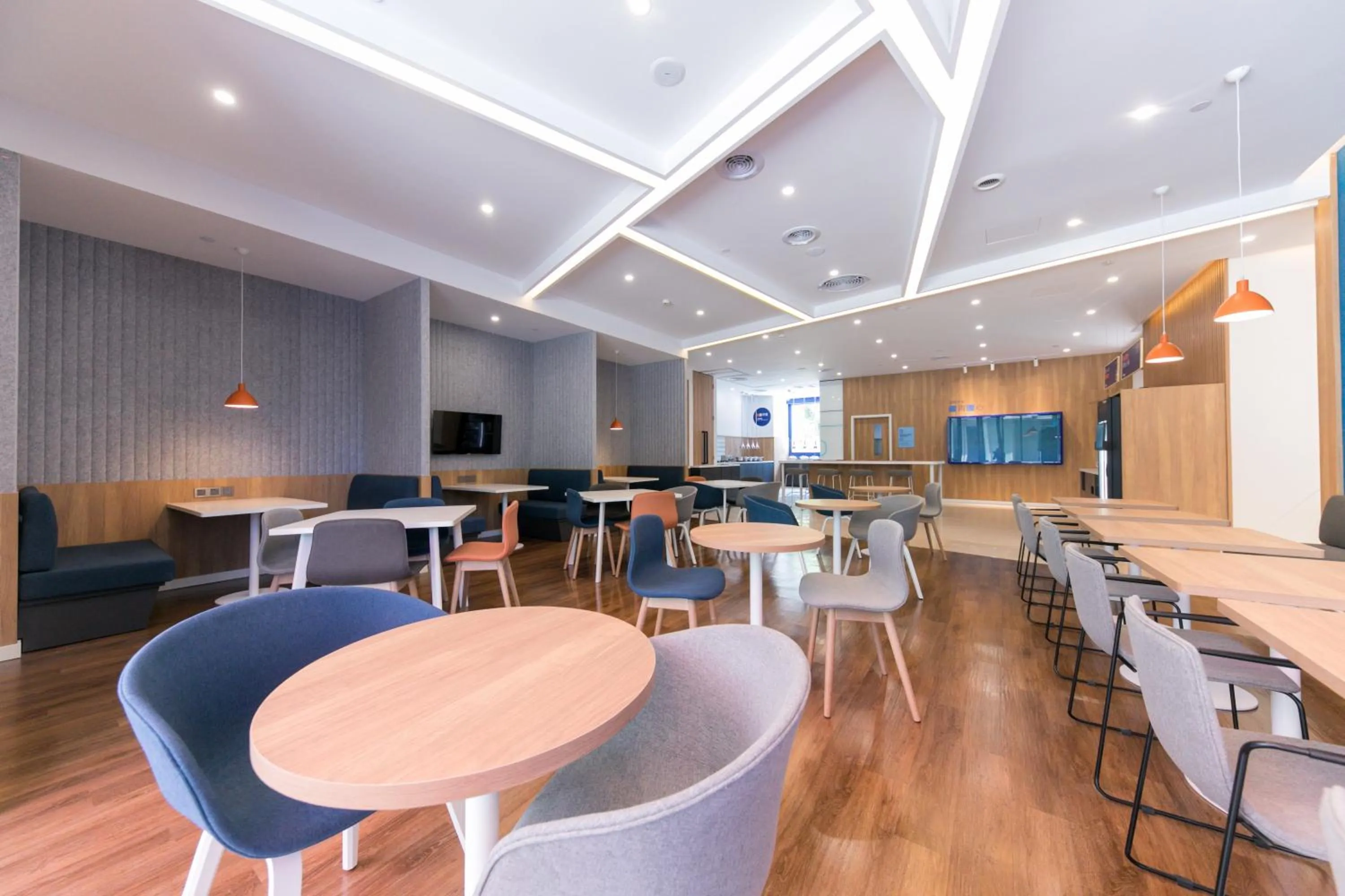 Breakfast in Holiday Inn Express Shanghai Tangzhen, an IHG Hotel