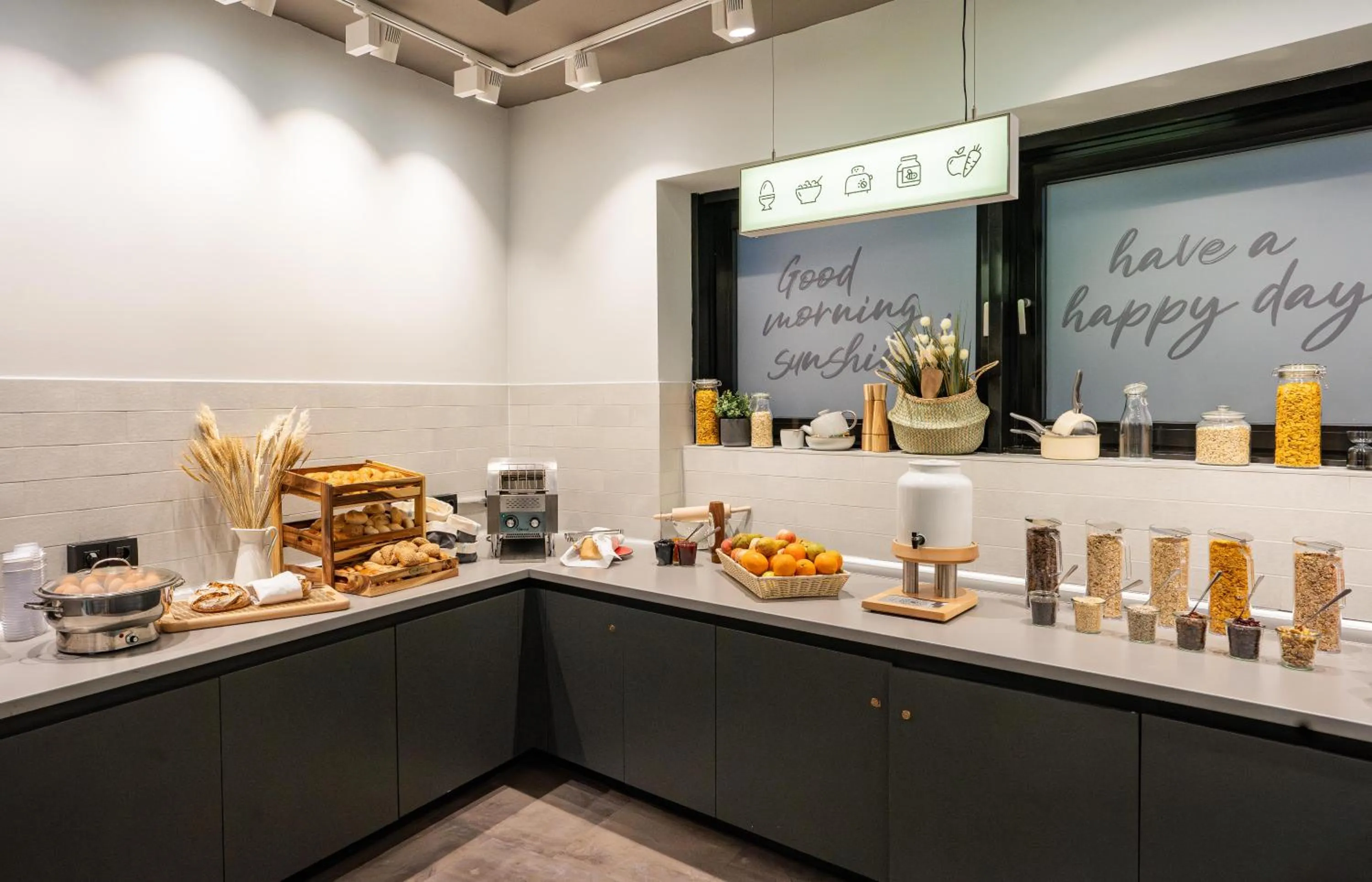 Restaurant/places to eat in harry's home Salzburg