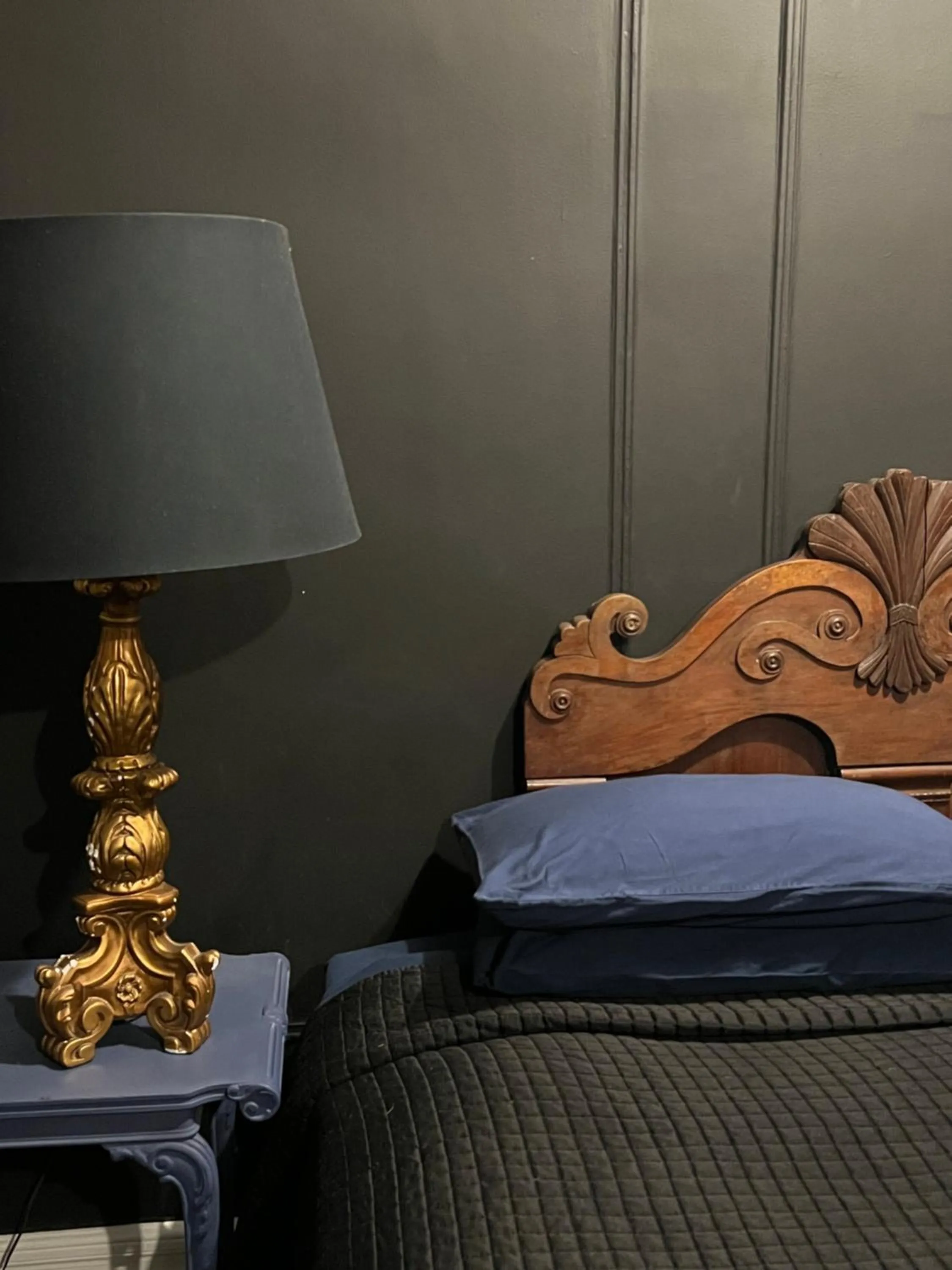 Bedroom, Bed in Soul Food 'Mont Morris'