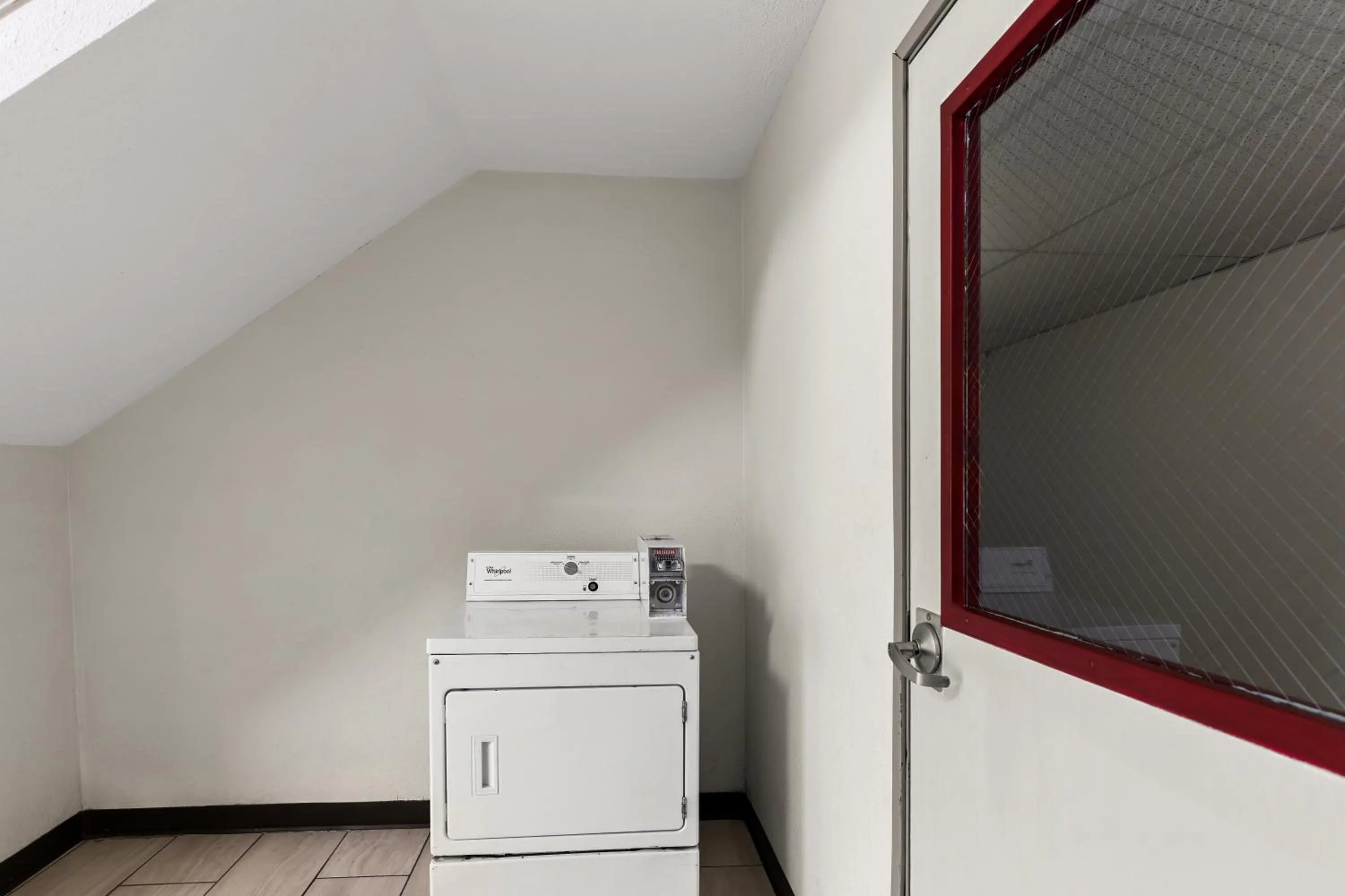 laundry in Red Lion Inn & Suites Caseyville