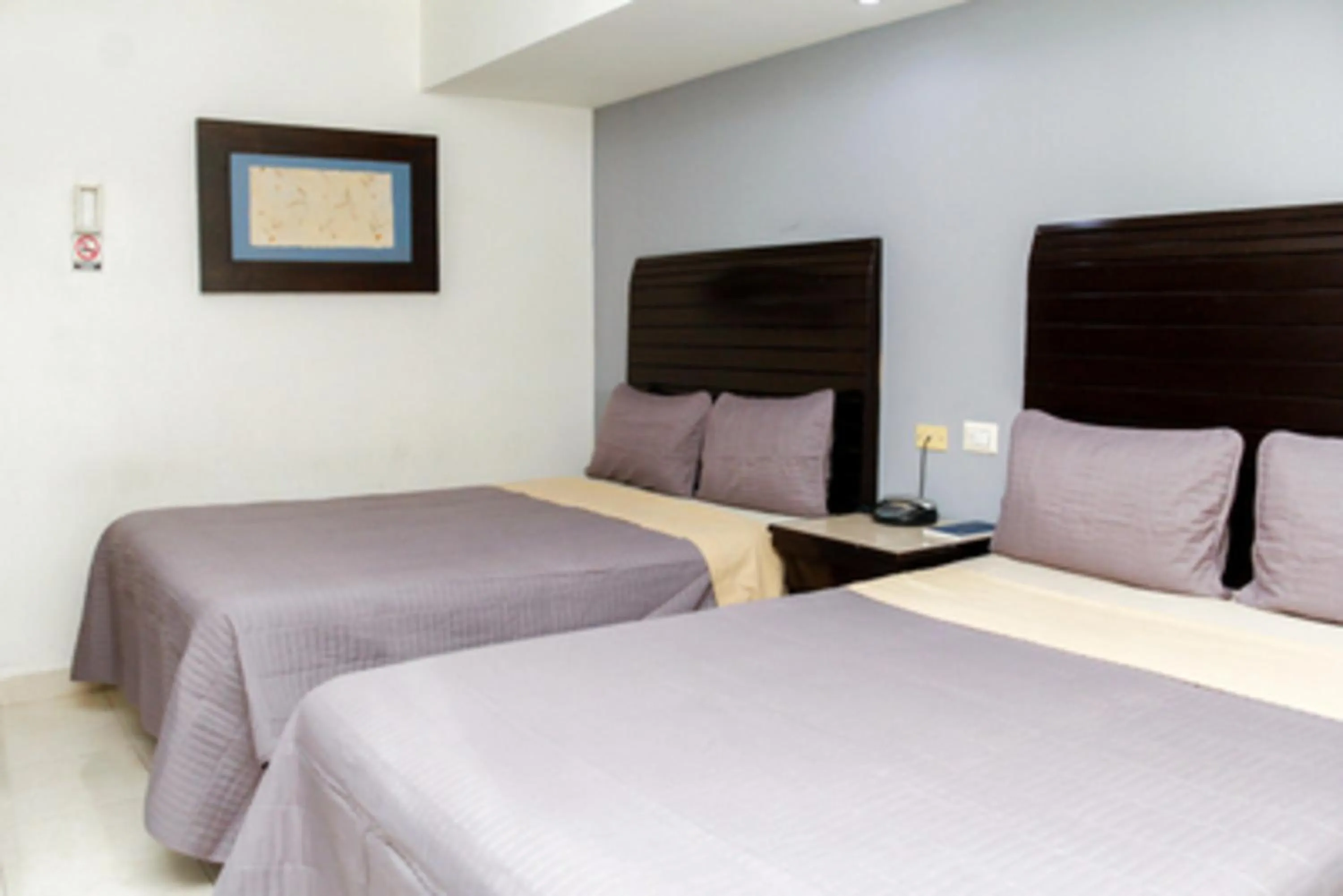 Photo of the whole room, Bed in Maxihotel Business Class Culiacan