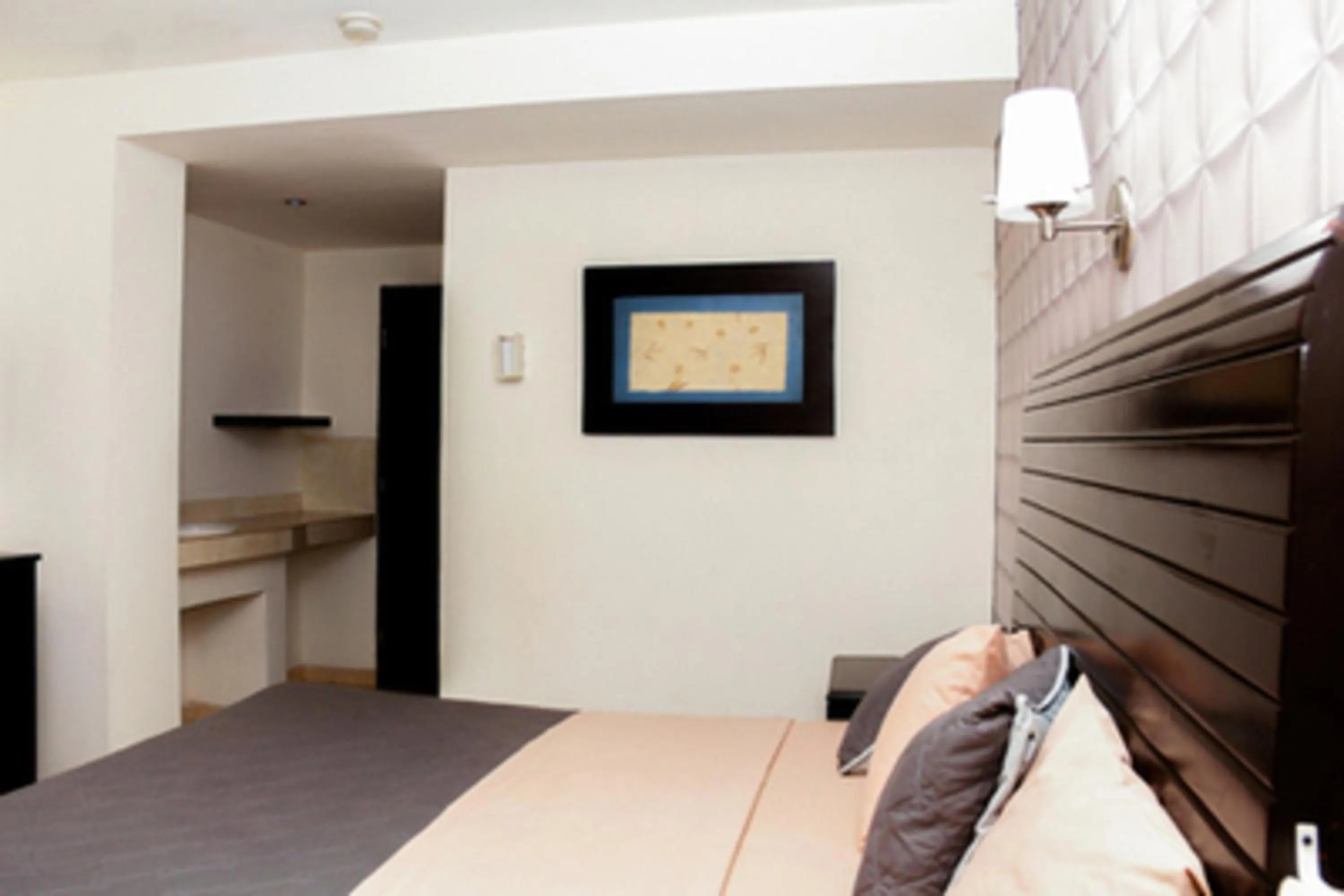 Photo of the whole room, Bed in Maxihotel Business Class Culiacan