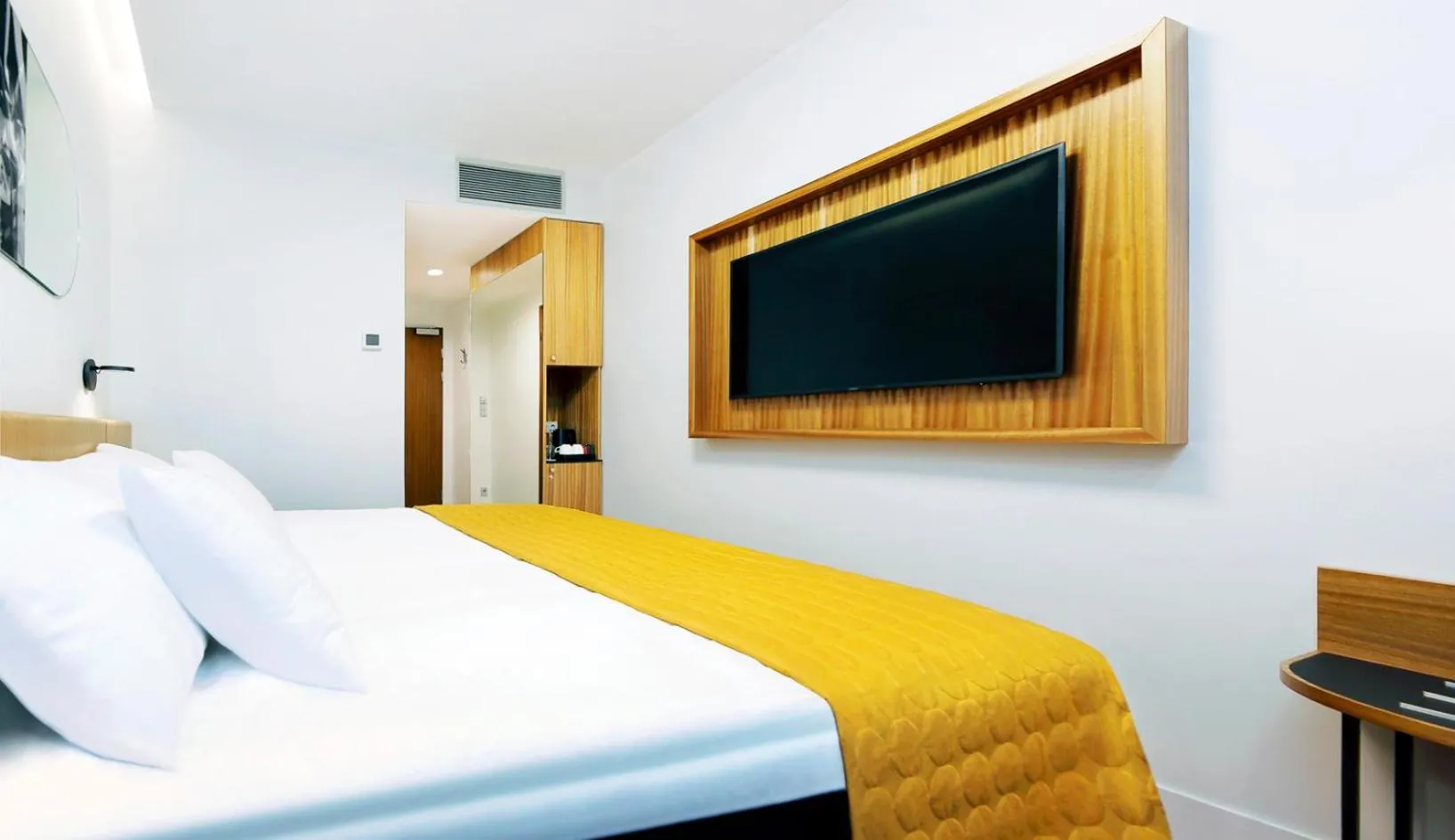 Photo of the whole room, Bed in Hestia Hotel Kentmanni