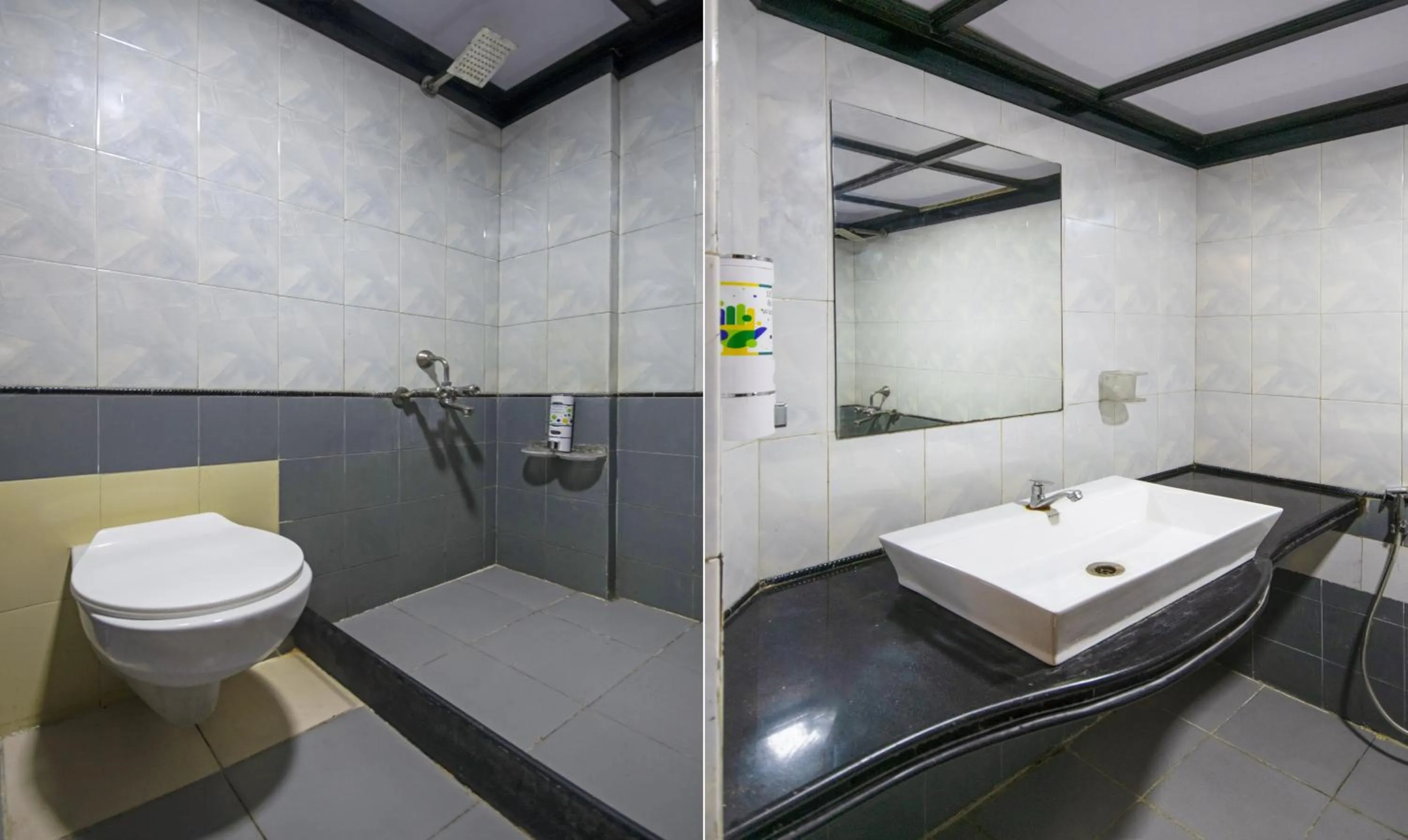 Toilet in Itsy Hotels Shree Krishna Palace