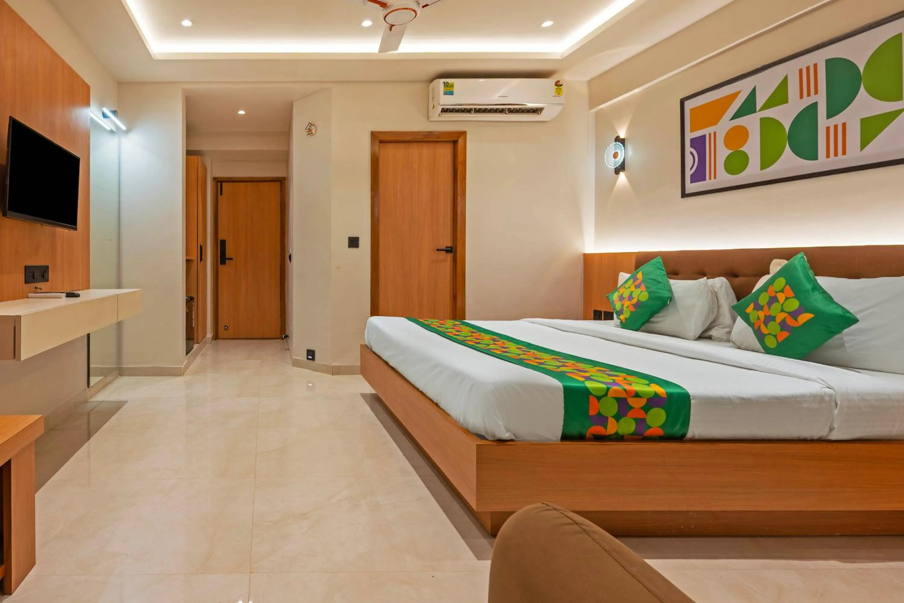 Bedroom, Bed in Treebo Shree Krishna Palace