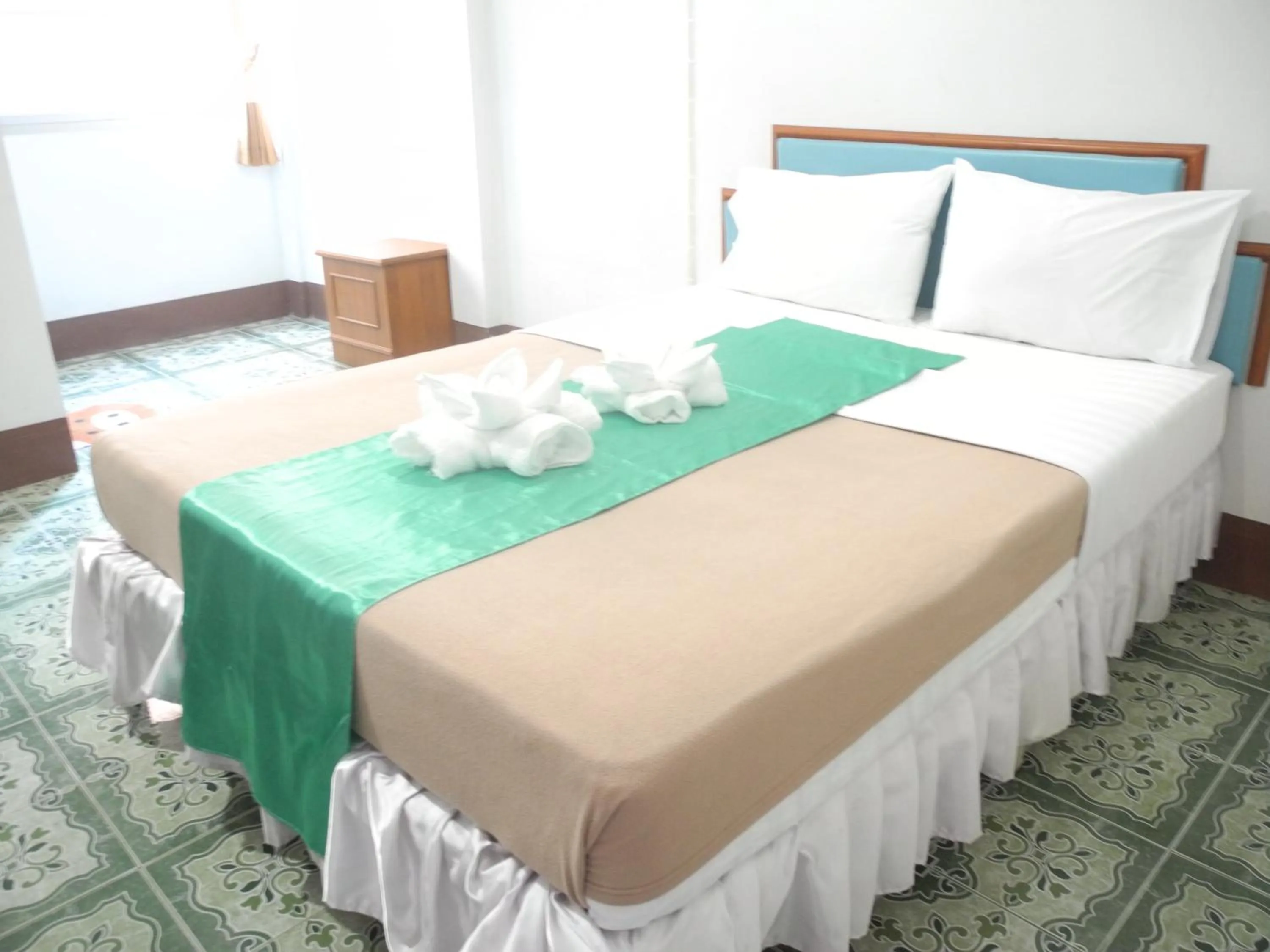 Bed in Nam Pueng Place 1
