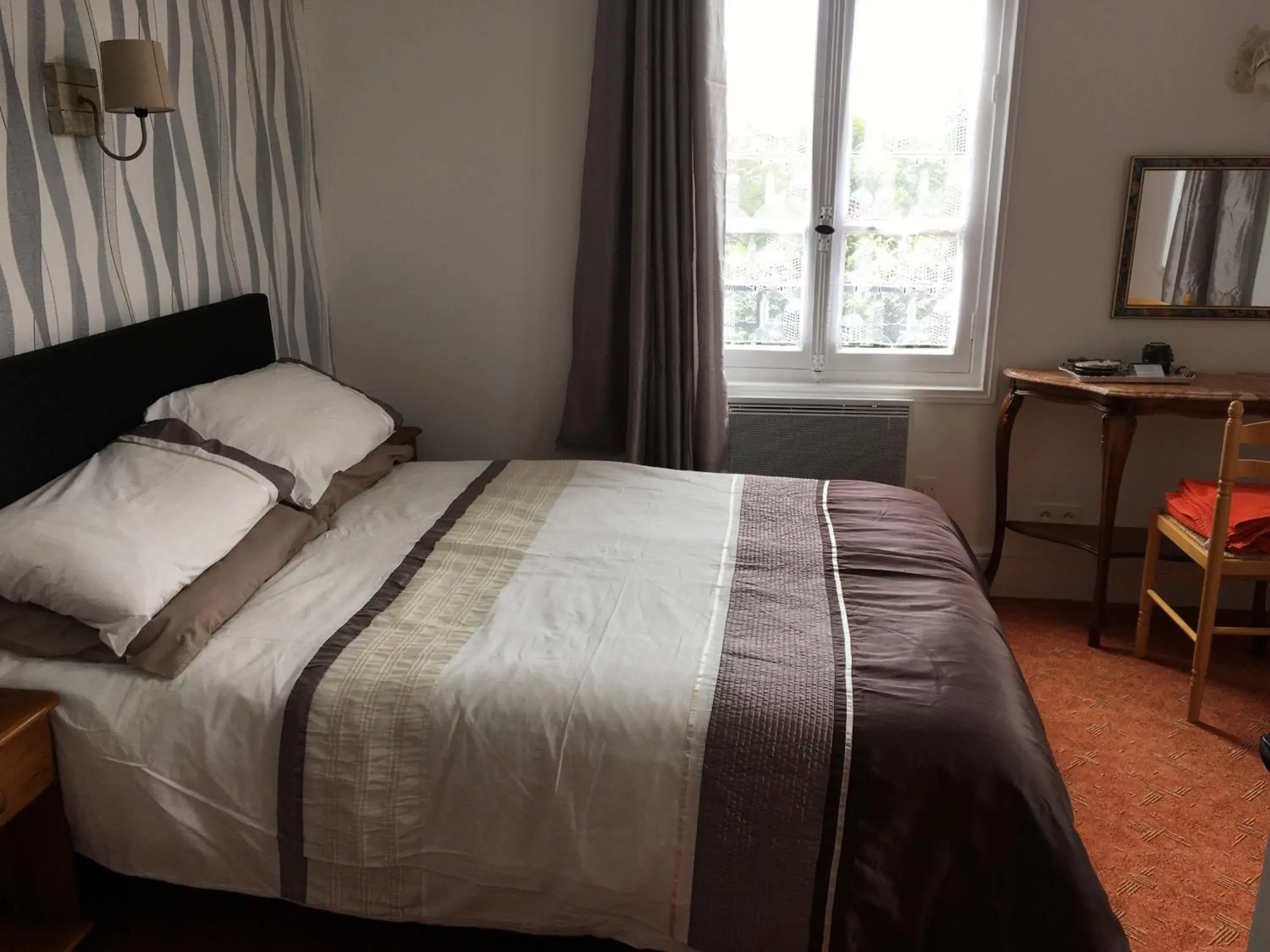 Double Room in Bar Le Lac Double Room in Bar Le Lac