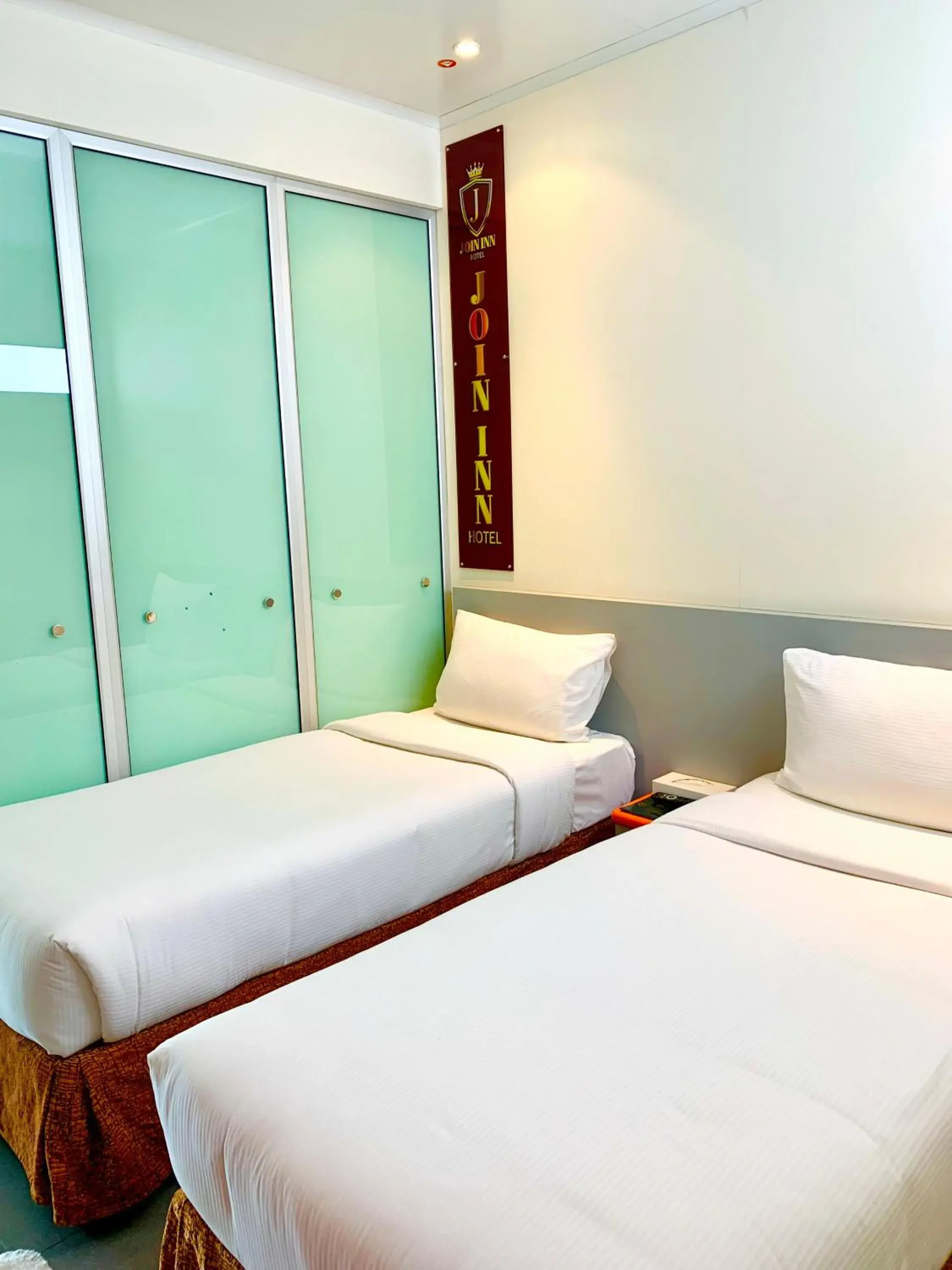 Twin Internal Room in JOIN INN HOTEL Jebel Ali, Dubai - Formerly easyHotel Jebel Ali Twin Internal Room in JOIN INN HOTEL Jebel Ali, Dubai - Formerly easyHotel Jebel Ali