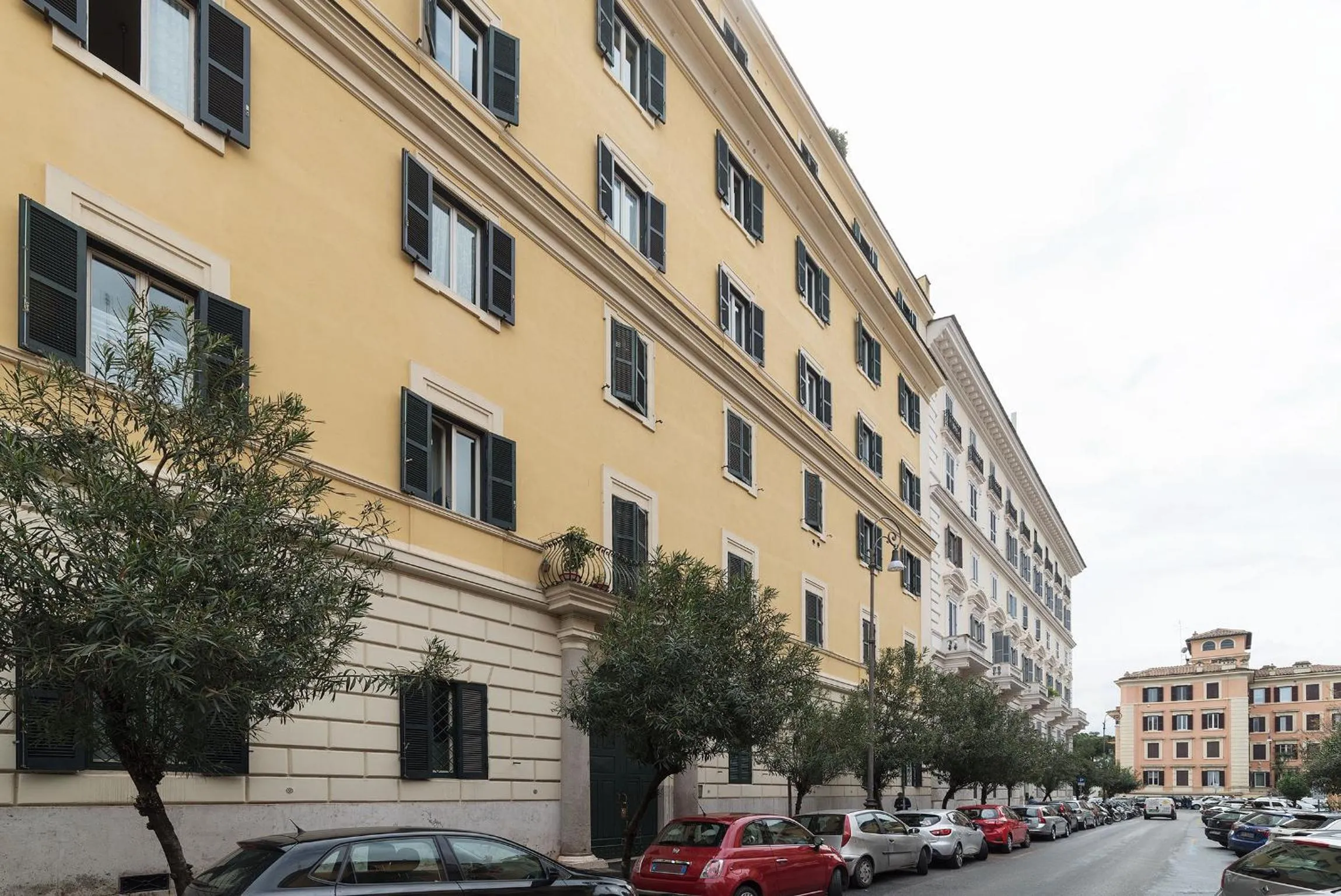 Property building in Domus Aurea & Colosseo Sweet Flat