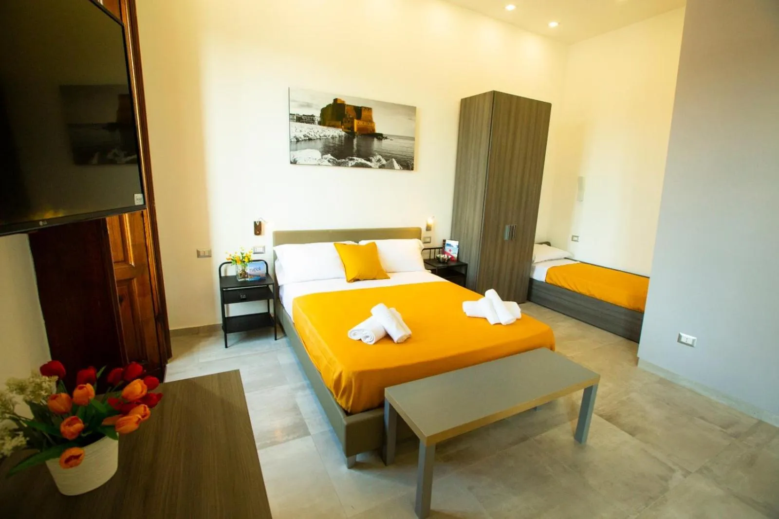 Bedroom, Bed in Bayard101