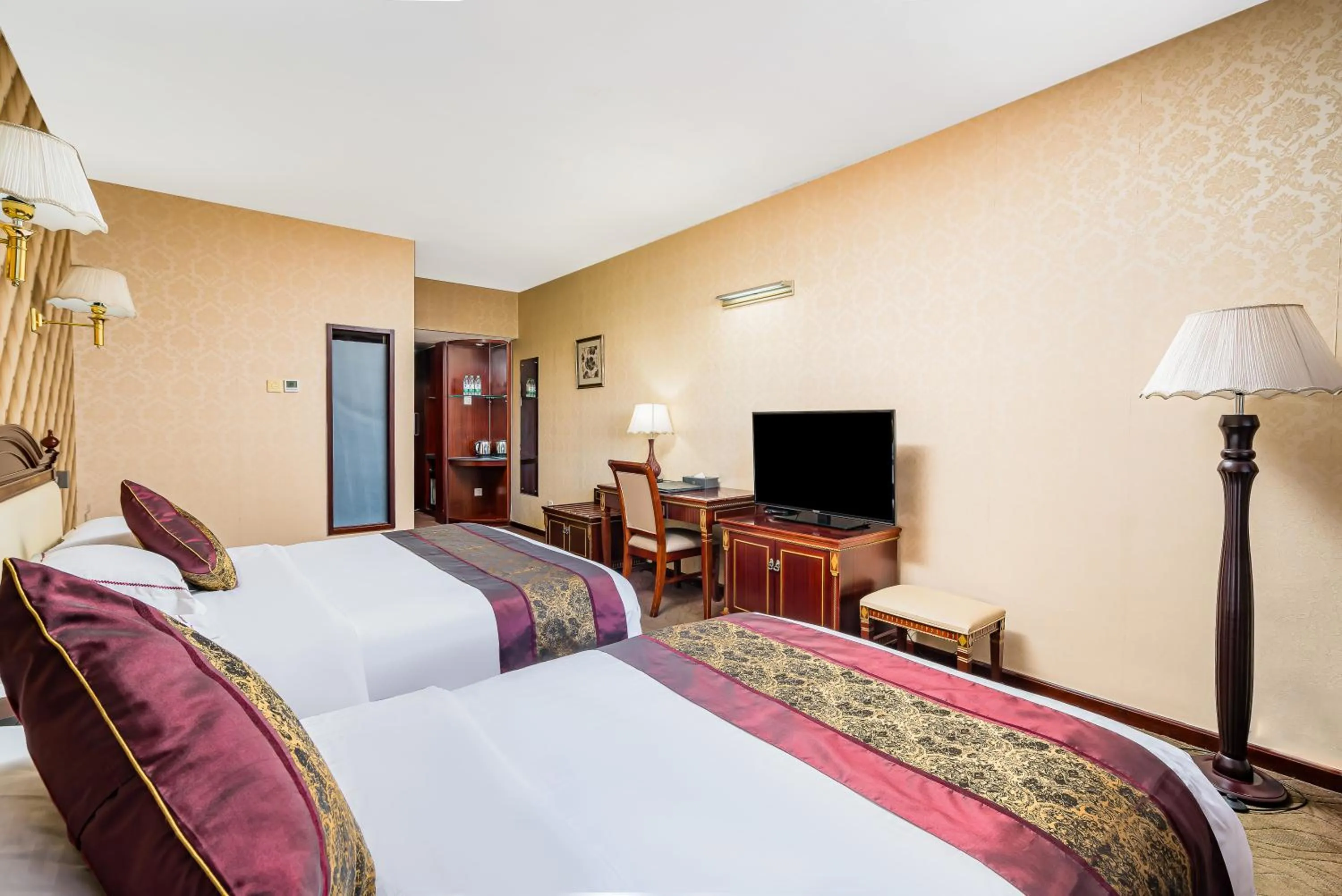 Bed in Beijing Commercial Business Hotel