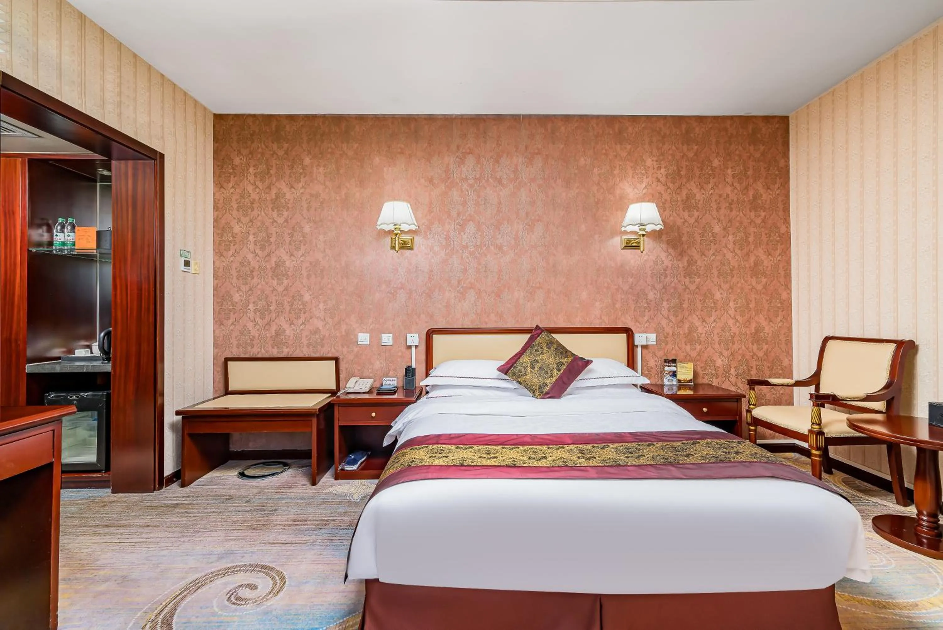 Library, Bed in Beijing Commercial Business Hotel