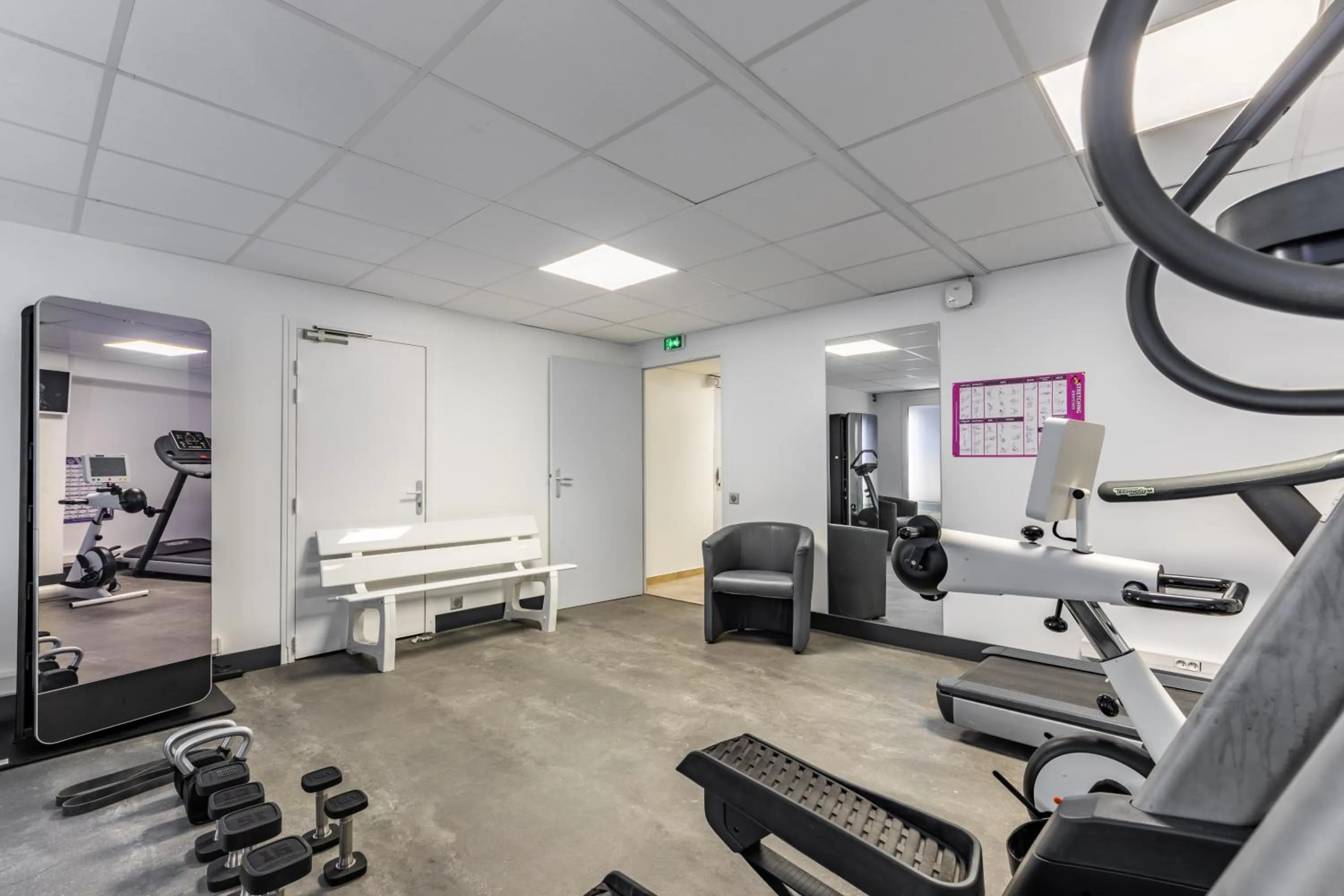 Fitness centre/facilities in Hotel Kyriad Saint Malo Centre Plage