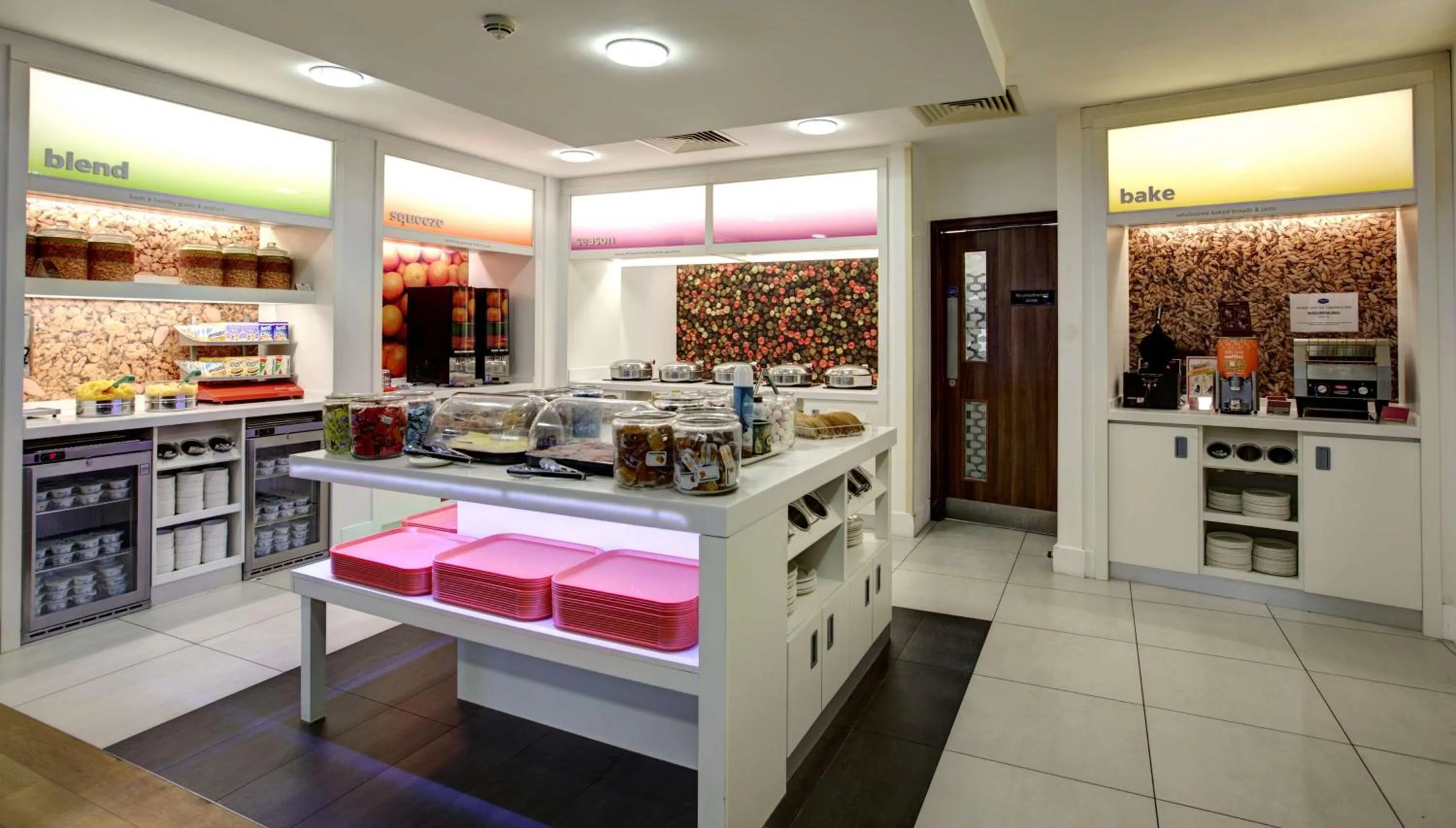 Breakfast in Hampton by Hilton Birmingham Jewellery Quarter