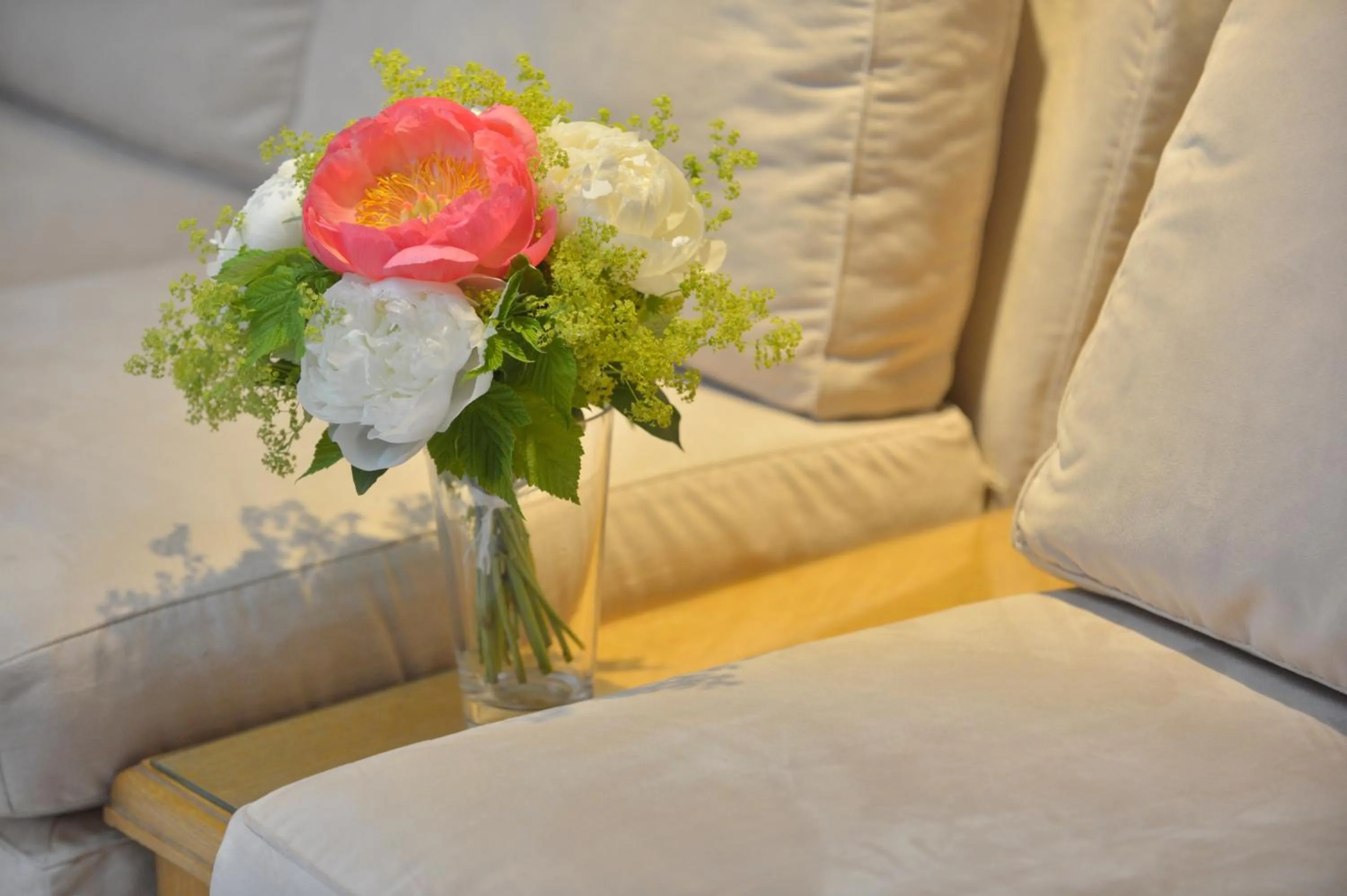 Decorative detail in Hôtel Renoir Montparnasse