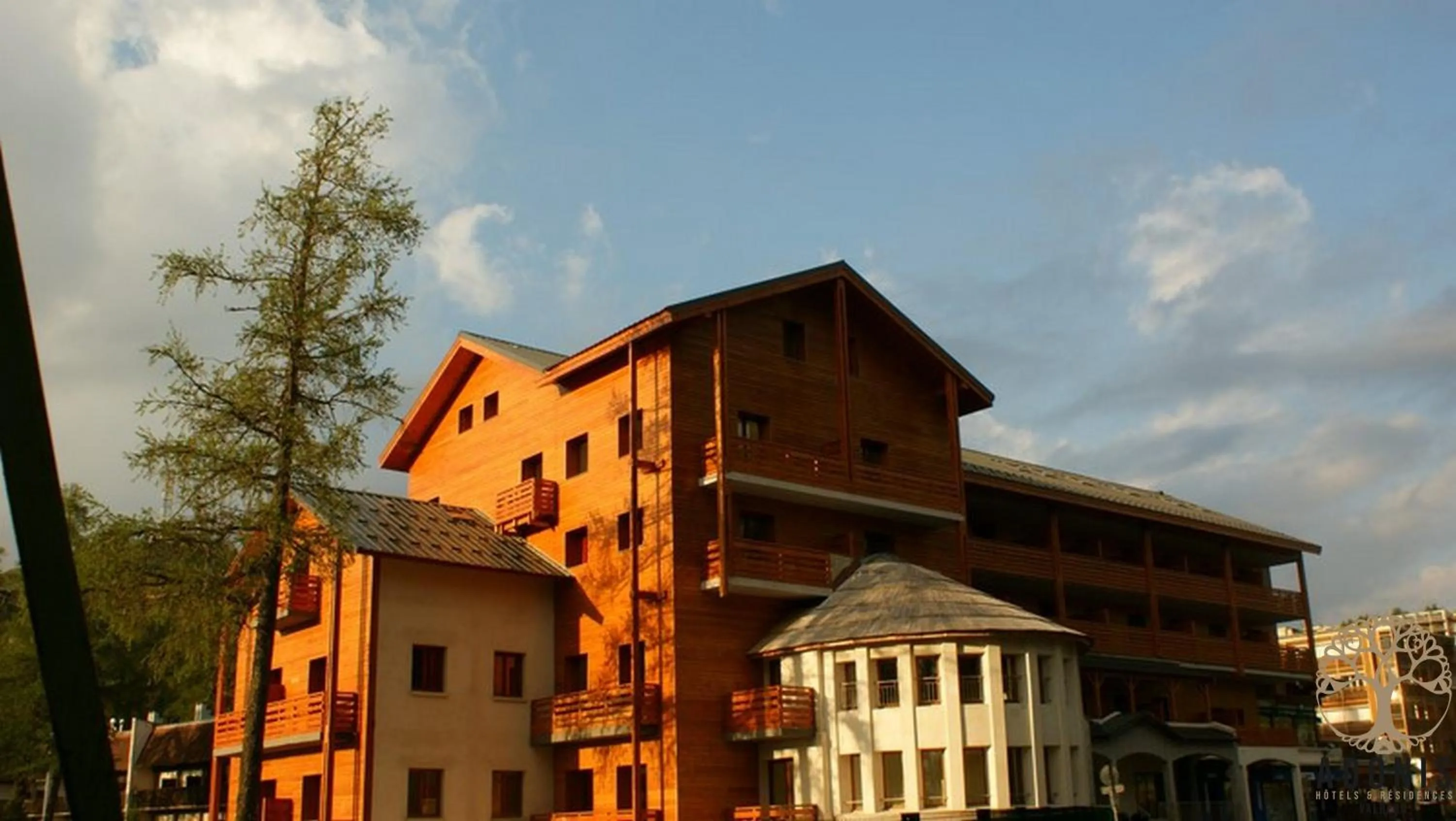 Property building in Adonis Valberg