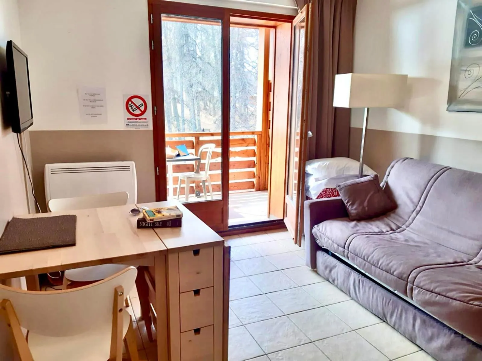 Living room in Adonis Valberg