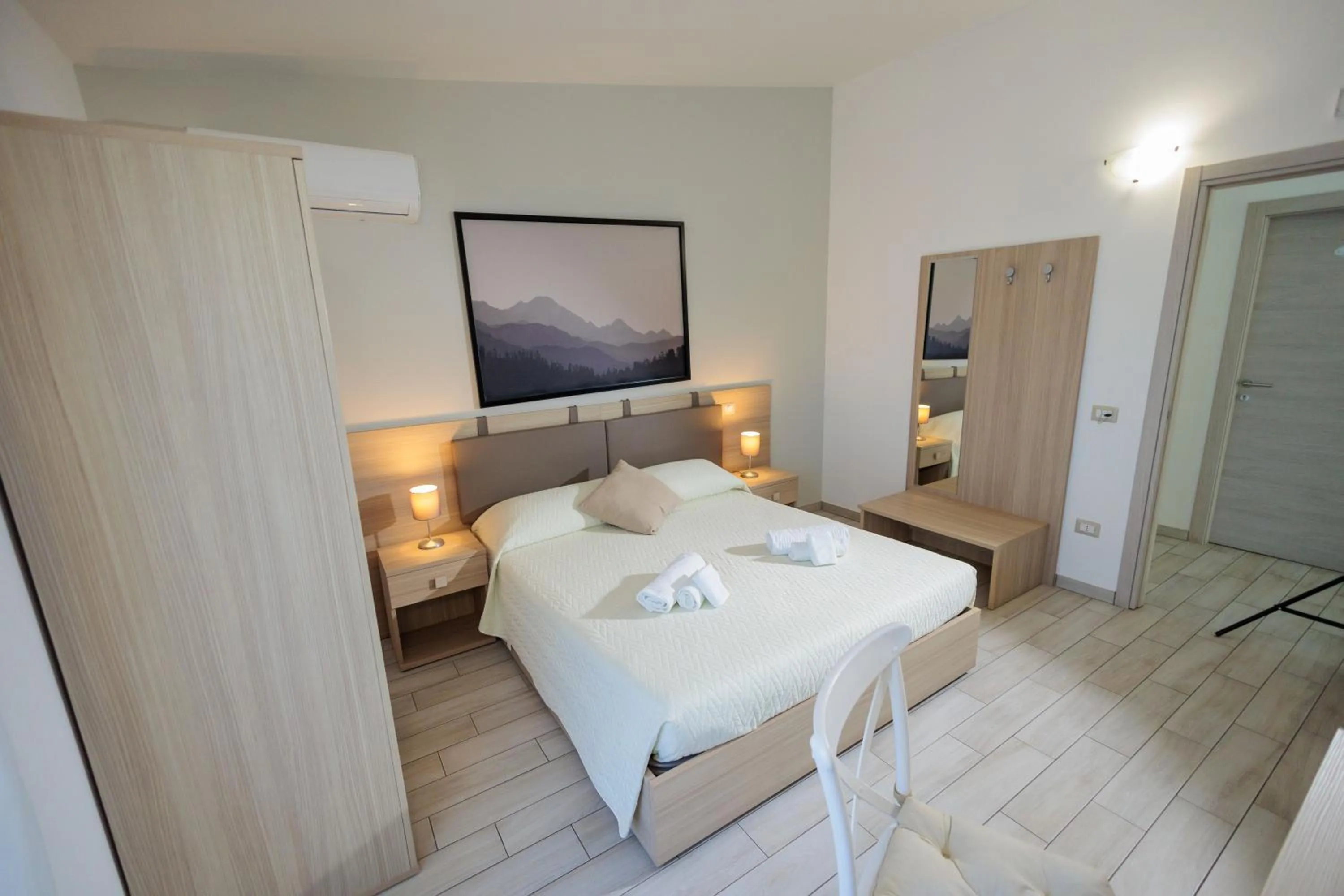 Photo of the whole room, Bed in Fuori Rotta