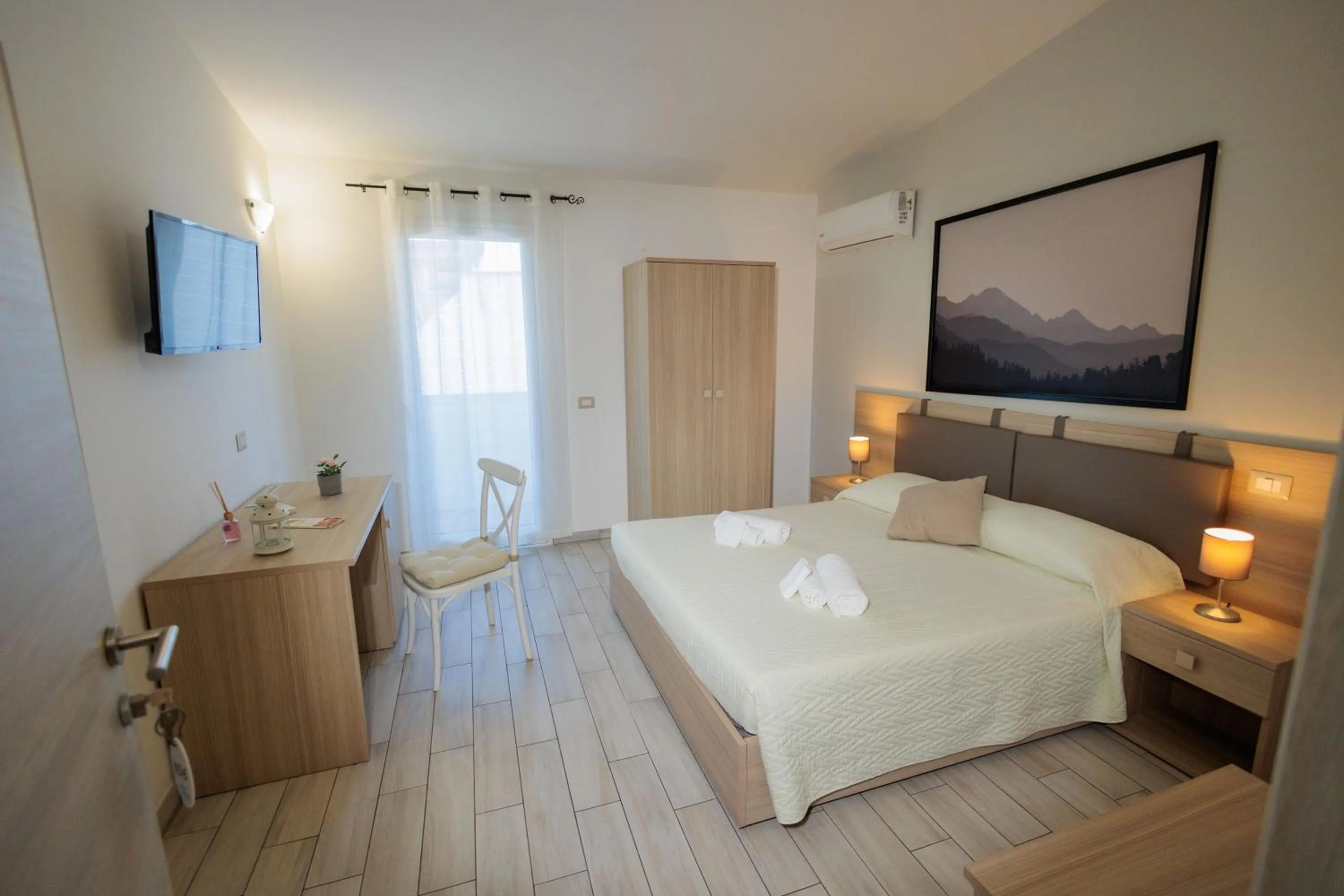 Photo of the whole room, Bed in Fuori Rotta