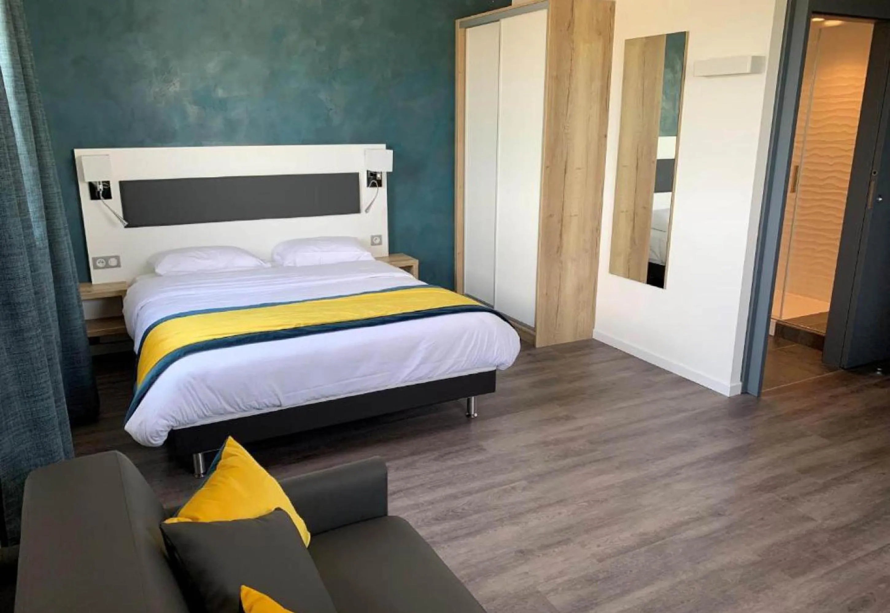 Photo of the whole room, Bed in B&B HOTEL Brumath Bernolsheim