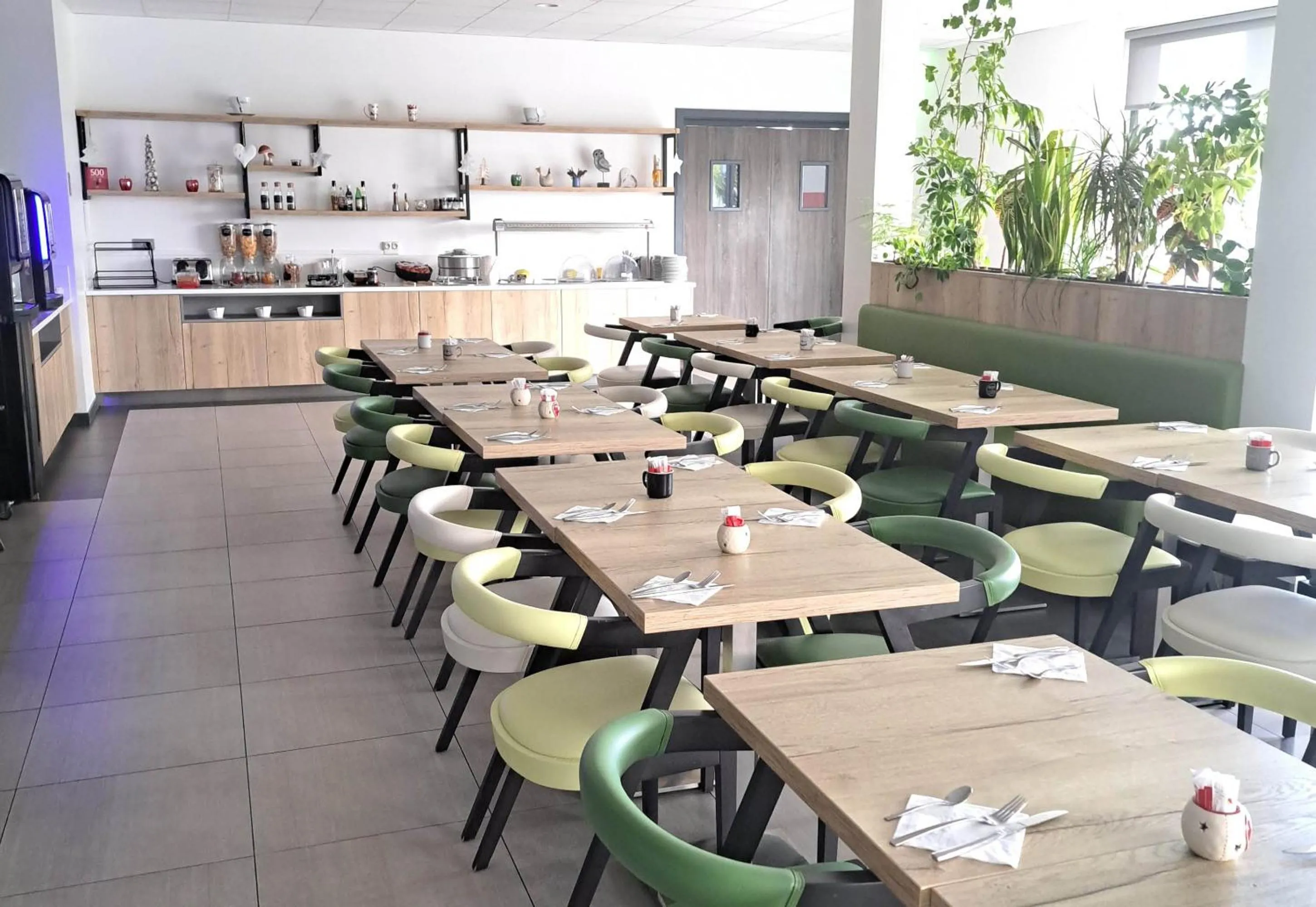 Breakfast in B&B HOTEL Brumath Bernolsheim