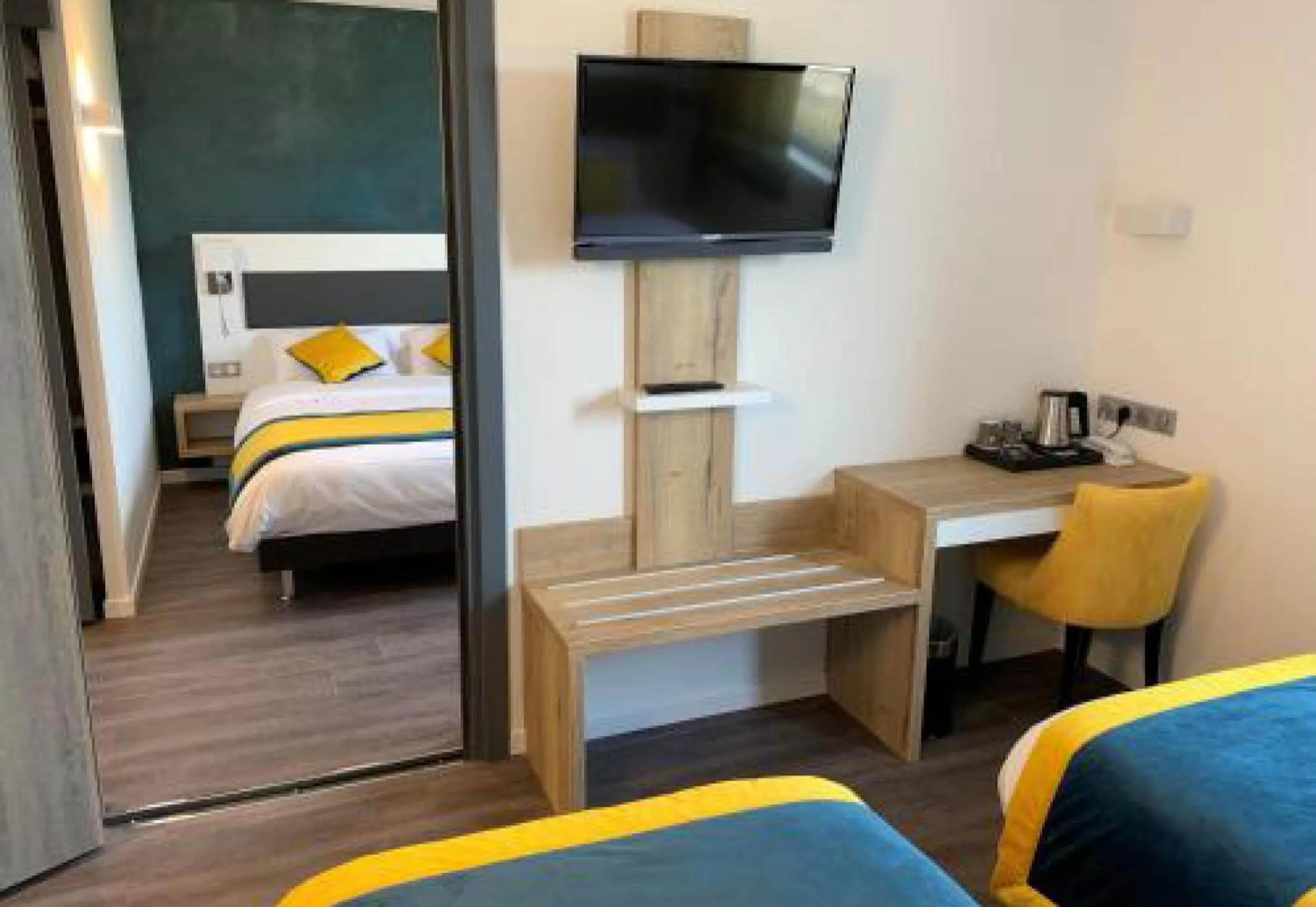 Photo of the whole room, Bed in B&B HOTEL Brumath Bernolsheim