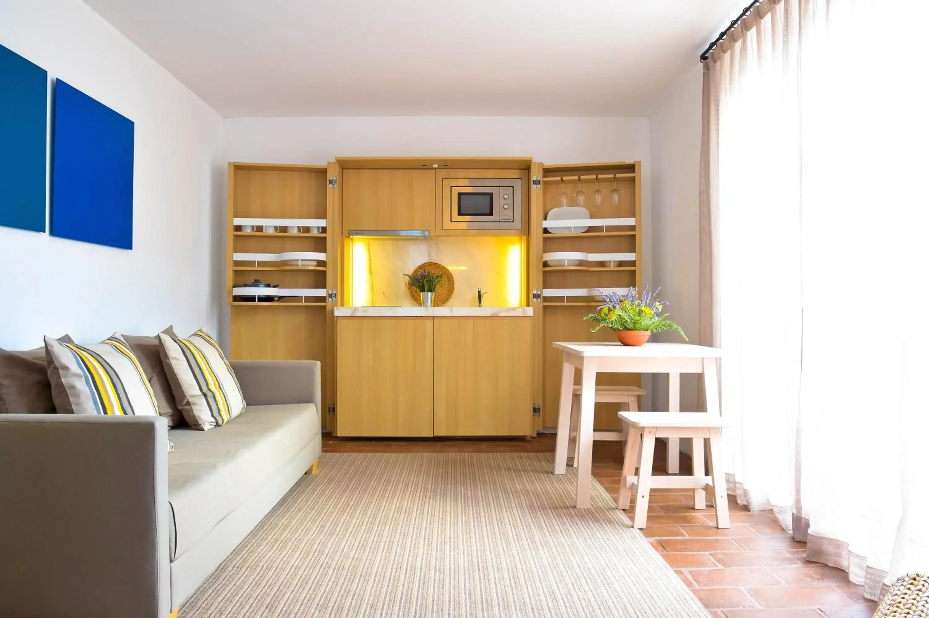 Family Suite in The Lince Ecorkhotel Évora Family Suite in The Lince Ecorkhotel Évora