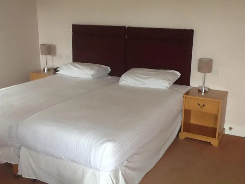 Bed in Drumoig Golf Hotel