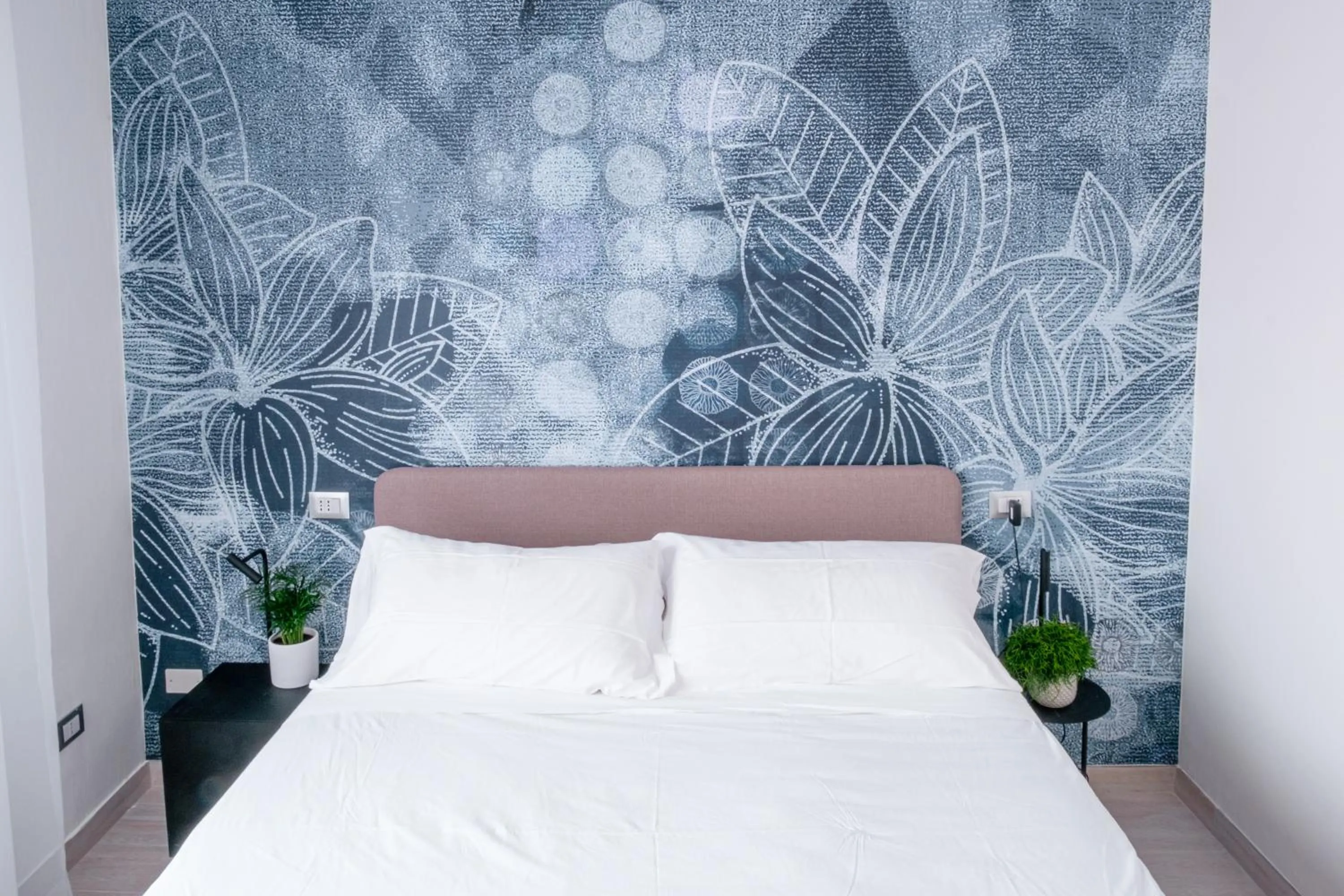 Decorative detail, Bed in Lilium Maris Hotel